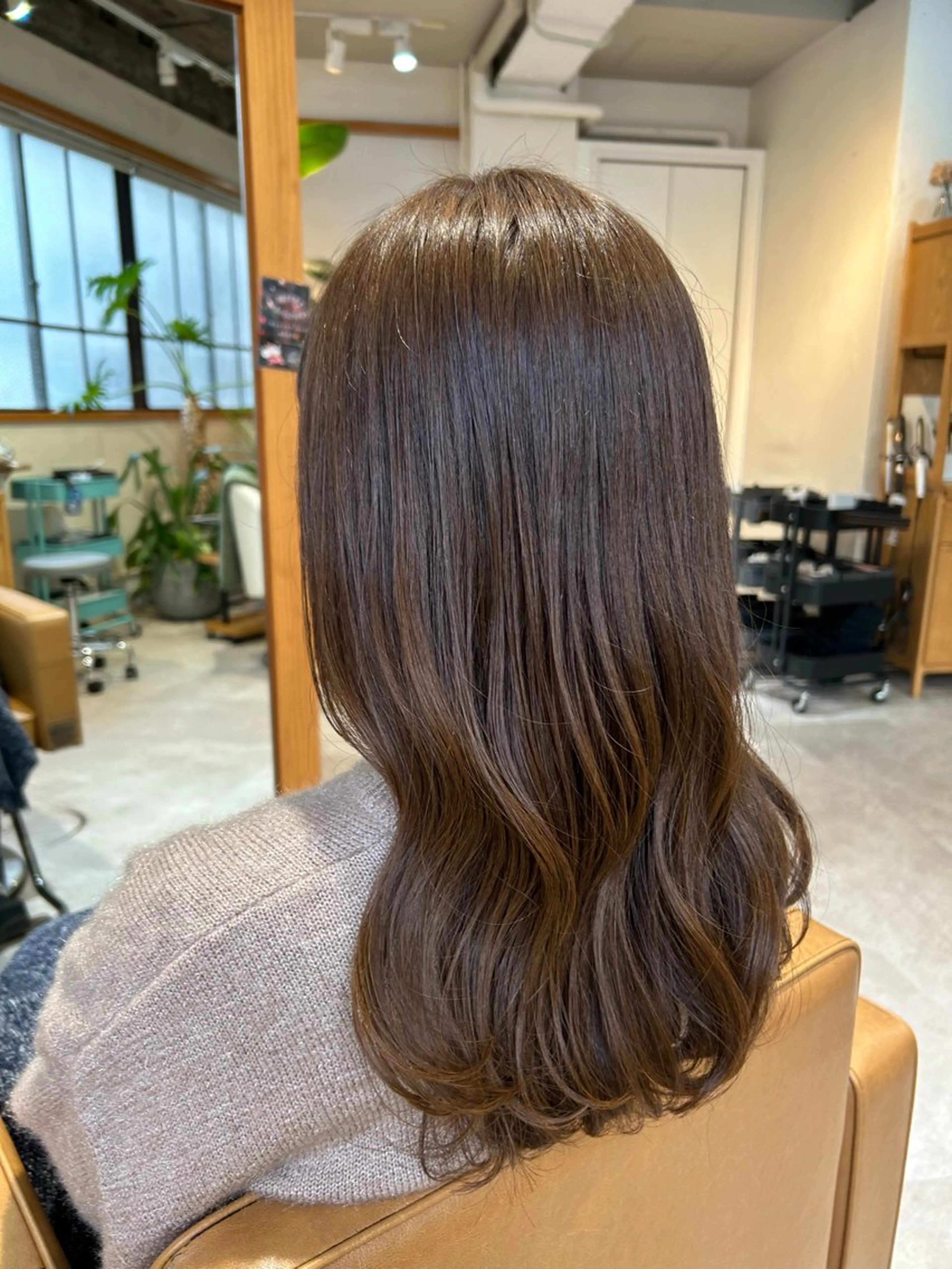 セミロング カラー ヘアカラー トリートメント Joyeux hair design【ジョワイユヘアーデザイン】所属・盛本 彩乃のヘアスタイル