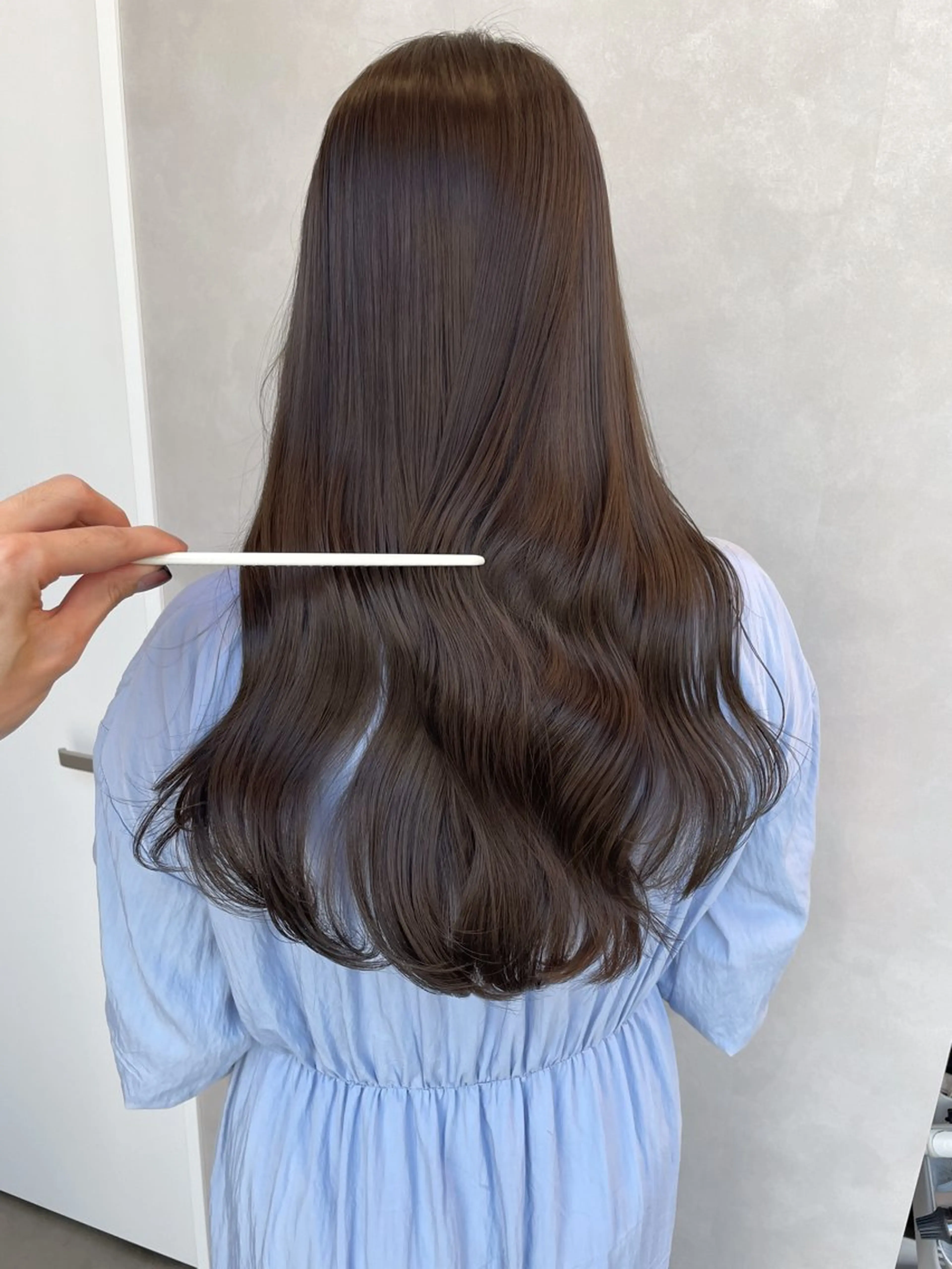 セミロング カラー ベージュカラー 🌿レイヤー赤み消し 🌿西村拓也のヘアスタイル