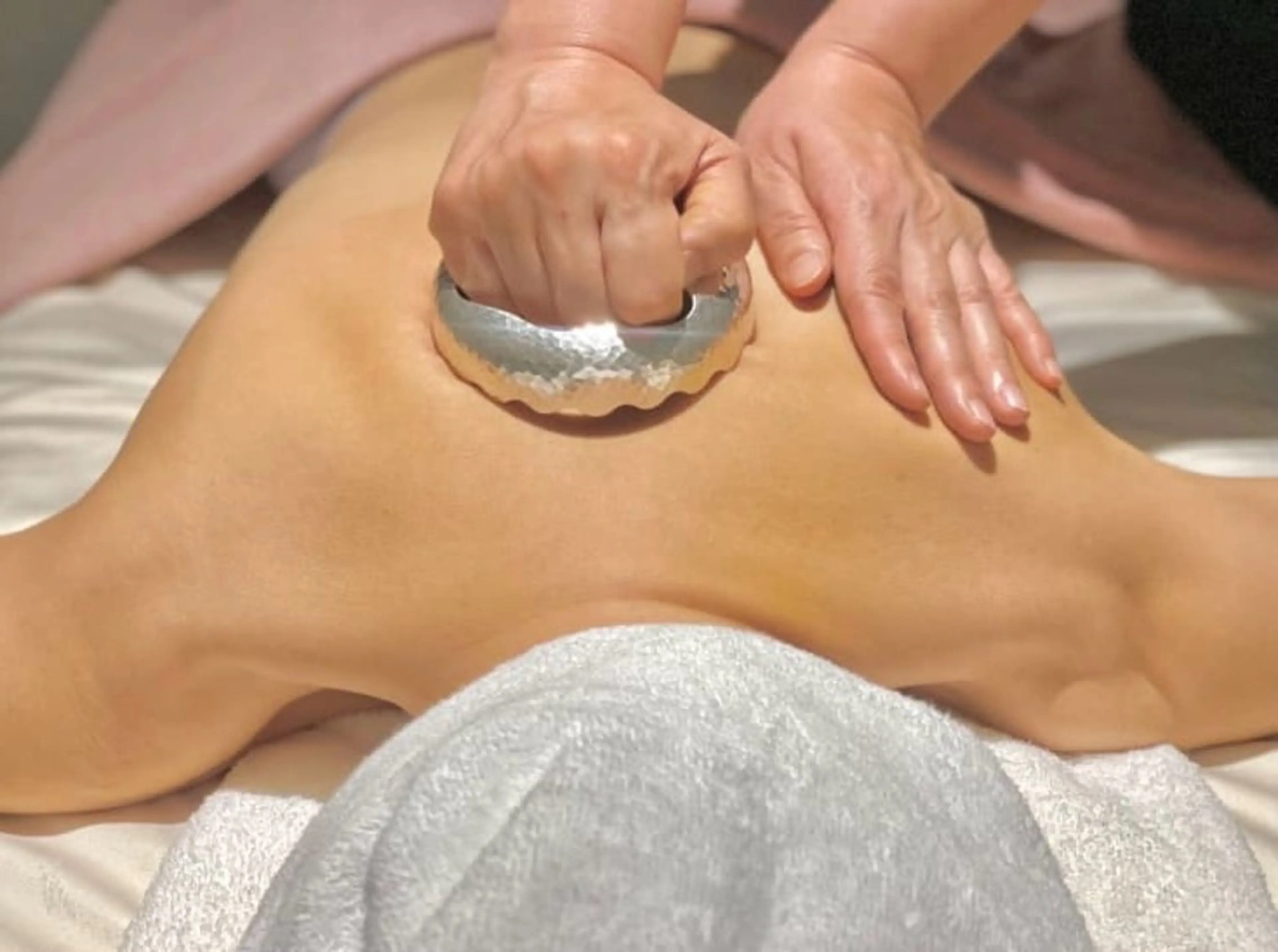 【韓国式コルギ&リンパマッサージ】くすりのて所属・ヨリ ミカのエステ・リラクイメージ