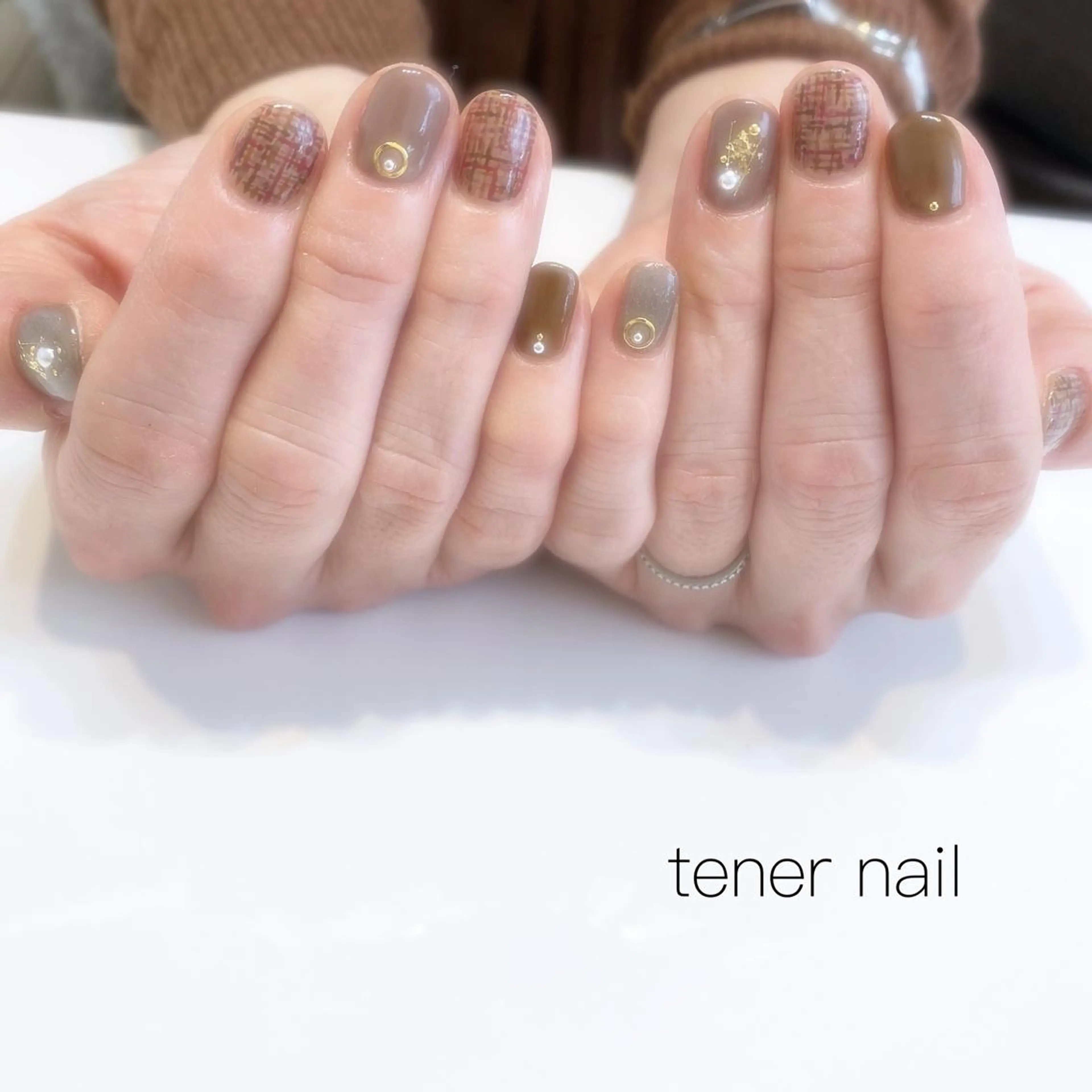 ネイル ブラウン ツイードネイル tener  nail  テネルネイル所属・テネルネイル tener nailのネイルデザイン