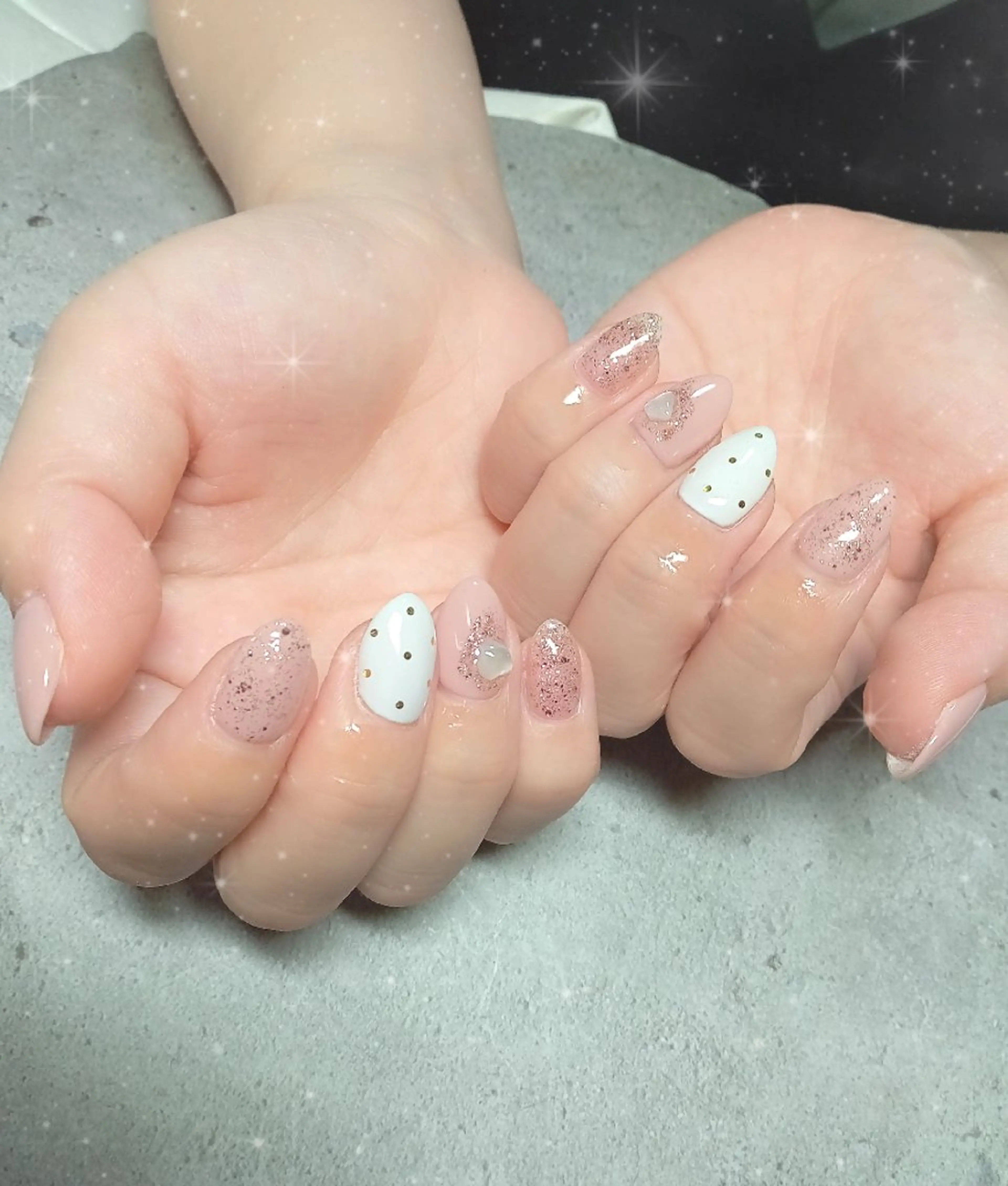 ネイル ドット キラキラネイル オフィスネイル ハンドネイル flure de neige yukiのネイルデザイン
