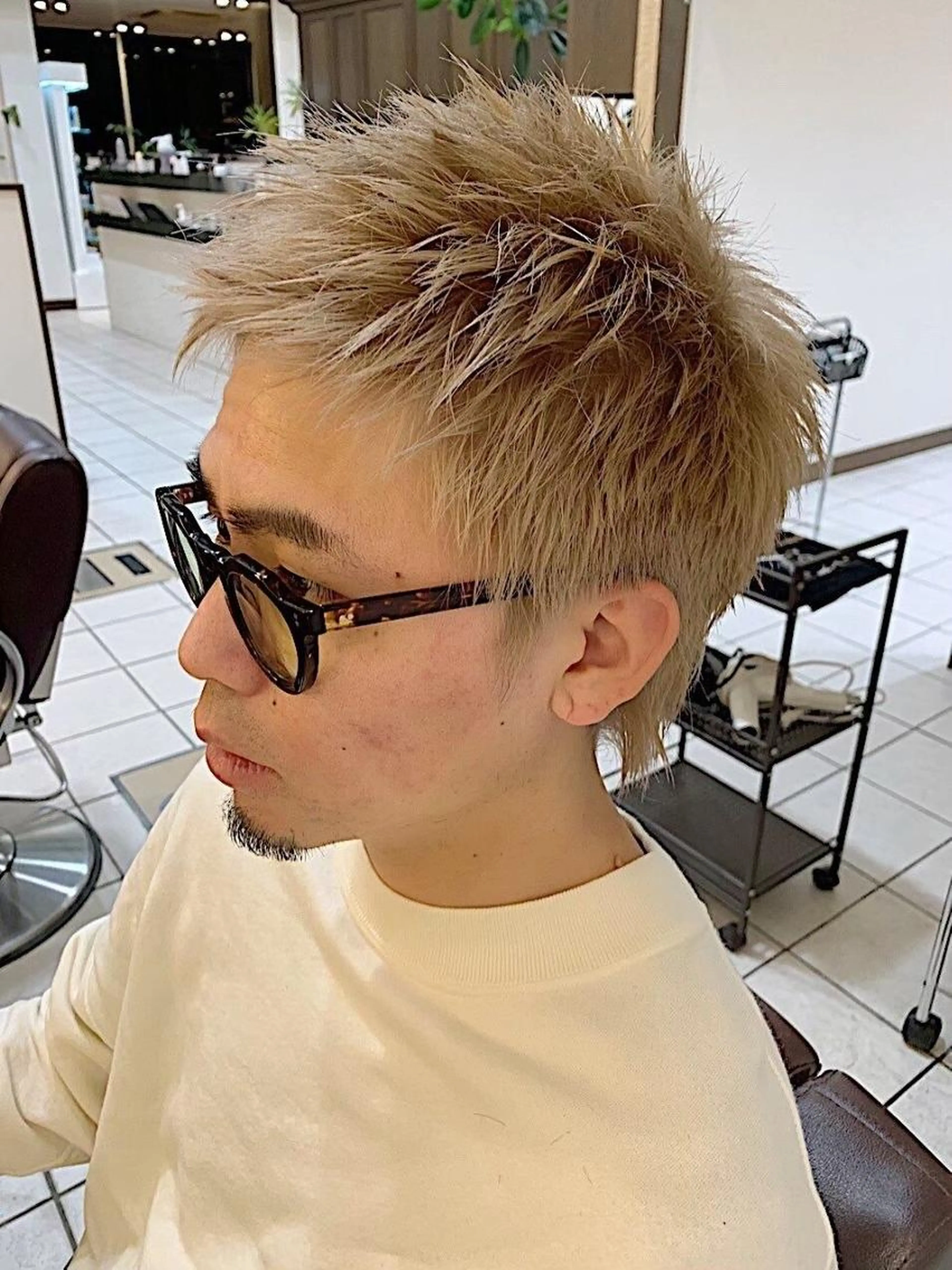 👦🏻メンズ限定👦🏻【カット】➕【ブリーチ】➕【保護TR】の写真