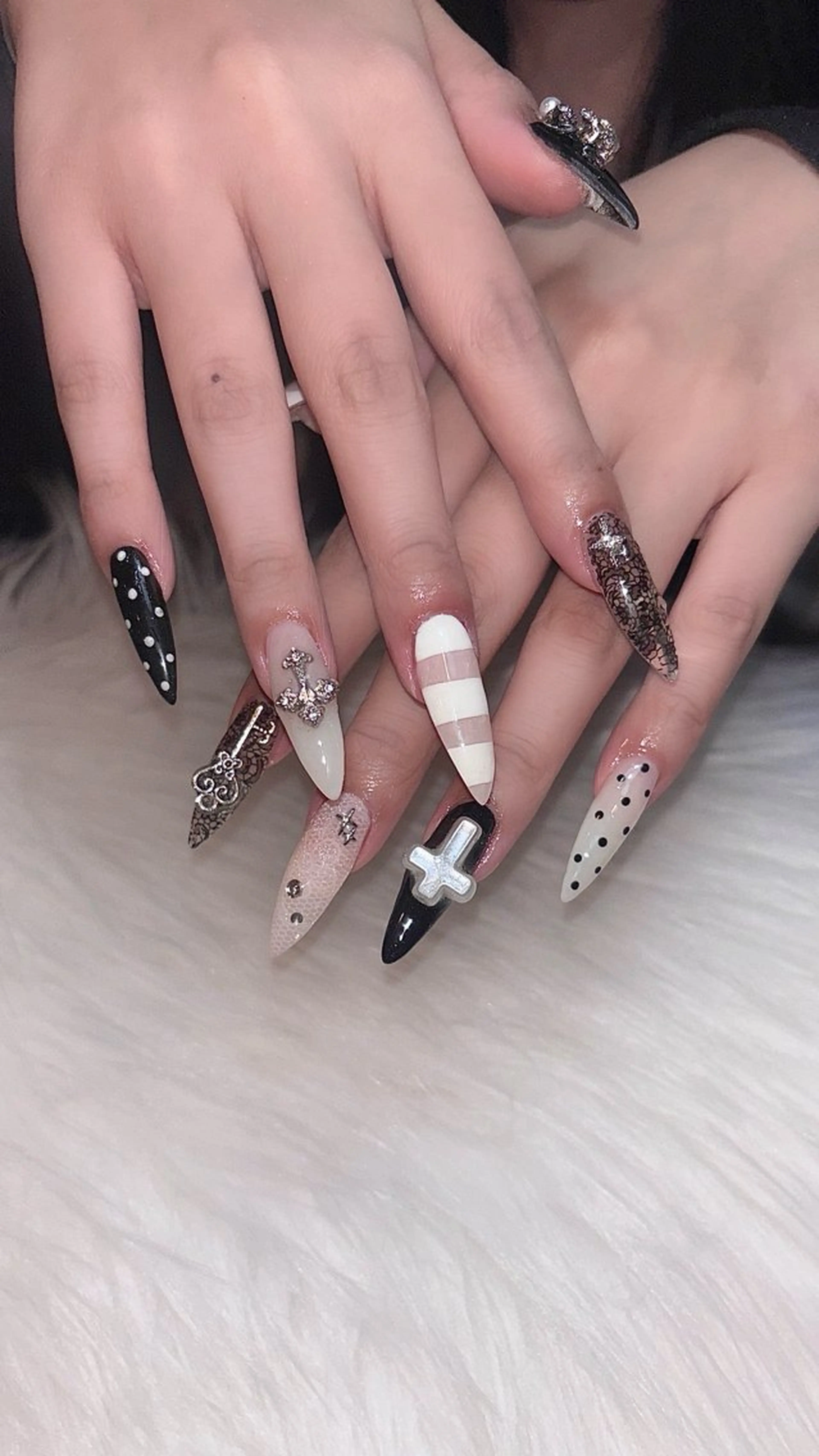 ネイル 名古屋ワンホンネイル 沙理亜のネイルデザイン