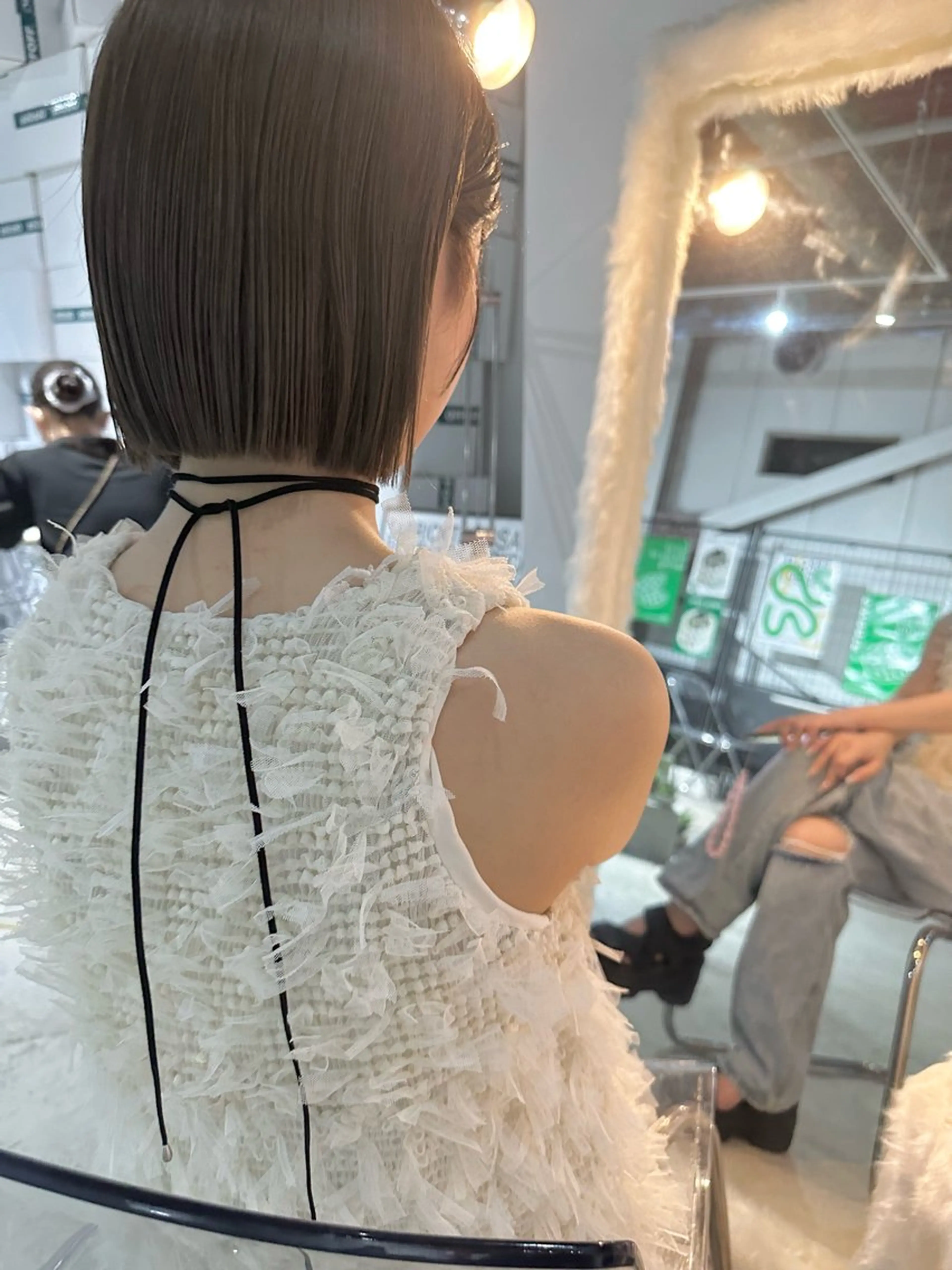 ミディアム カラー カット ヘアカラー かえ🩶韓国ボブ🎀 透明感カラー🥣のヘアスタイル