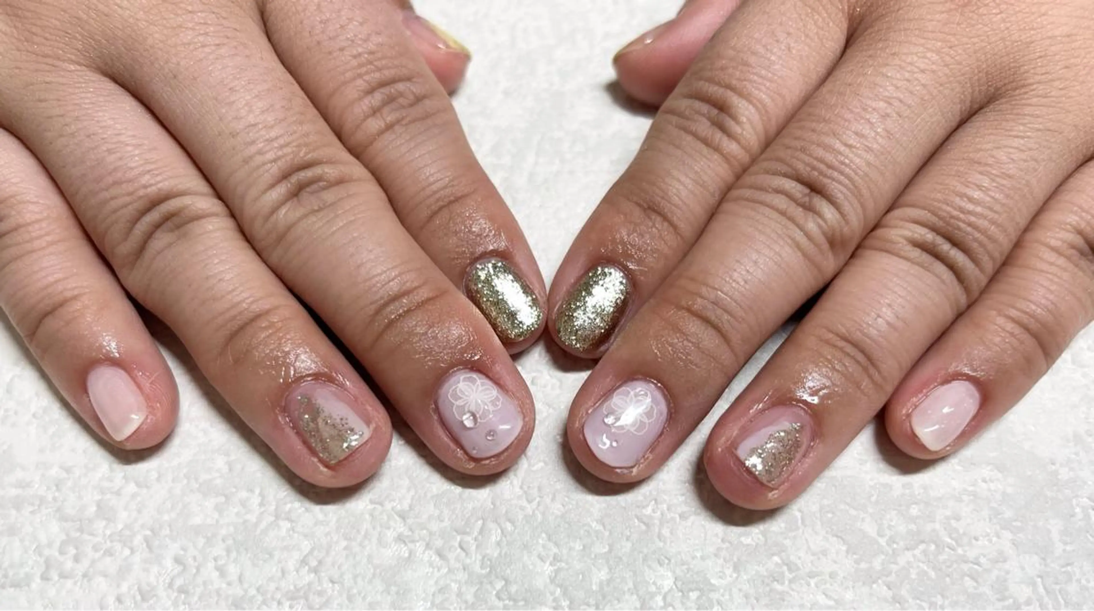 ネイル オーロラネイル フラワーネイル フットネイル フレンチネイル ジェルネイル Mogu nail 二子玉川のネイルデザイン