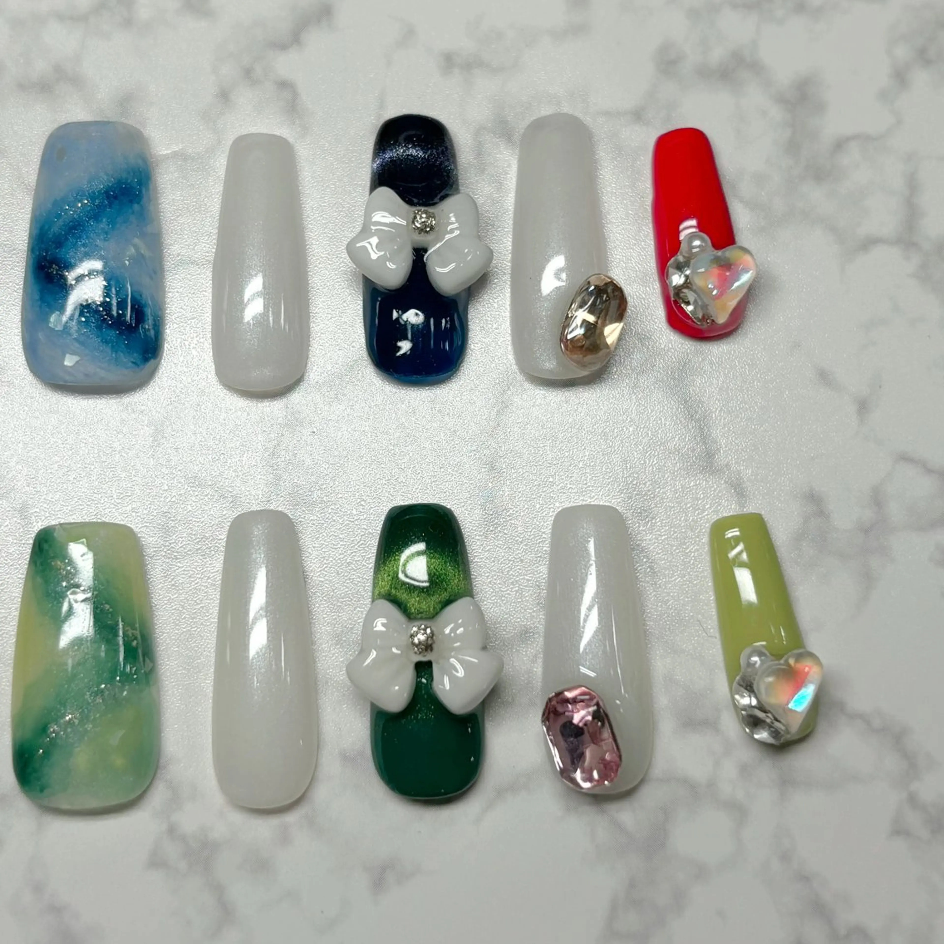 ネイル ハンドネイル H3 Nail Tsuki🦋💙のネイルデザイン