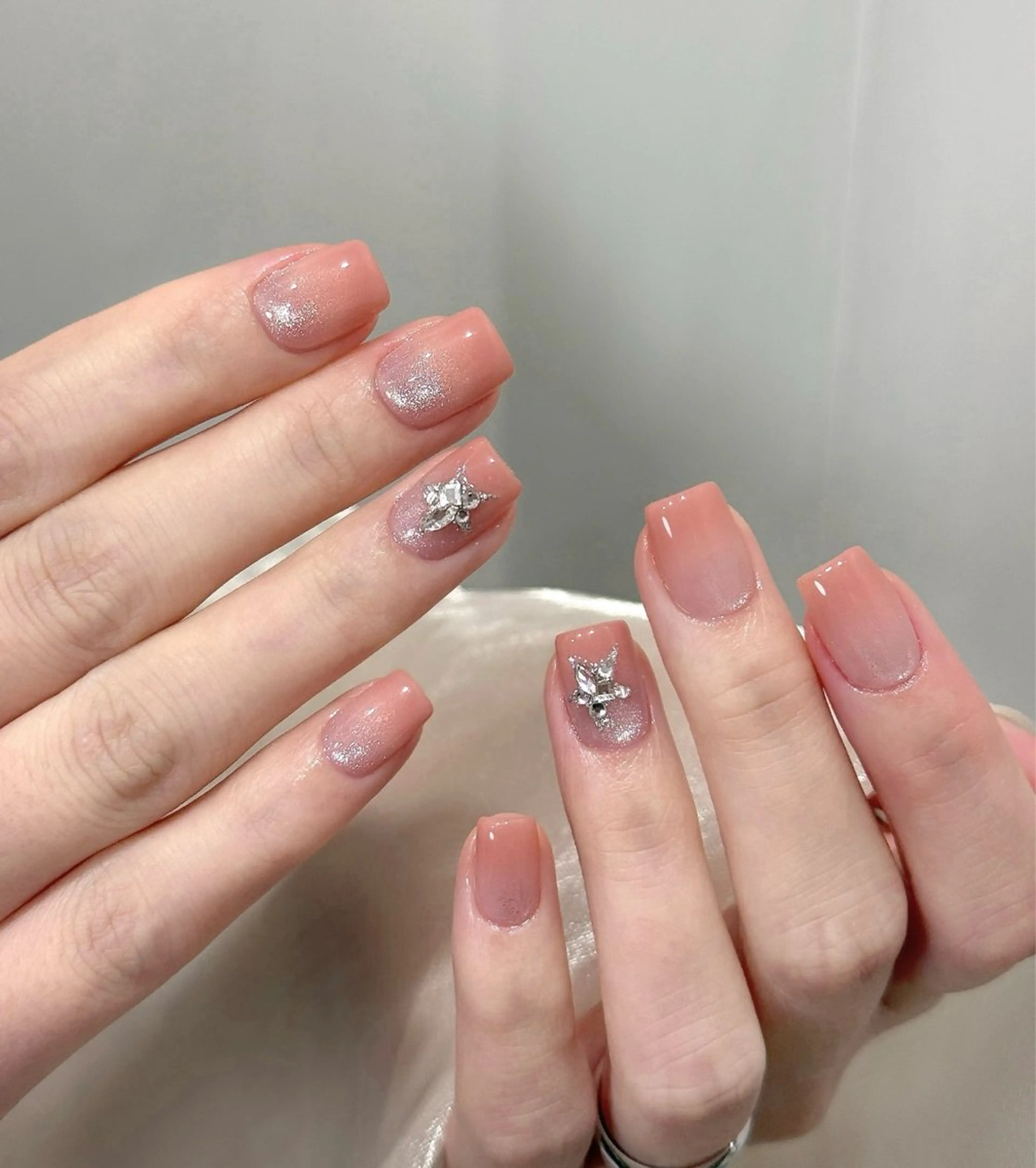 ネイル アートネイル チークネイル 長さ出し フラワーネイル ジェルネイル YK 美学院のネイルデザイン