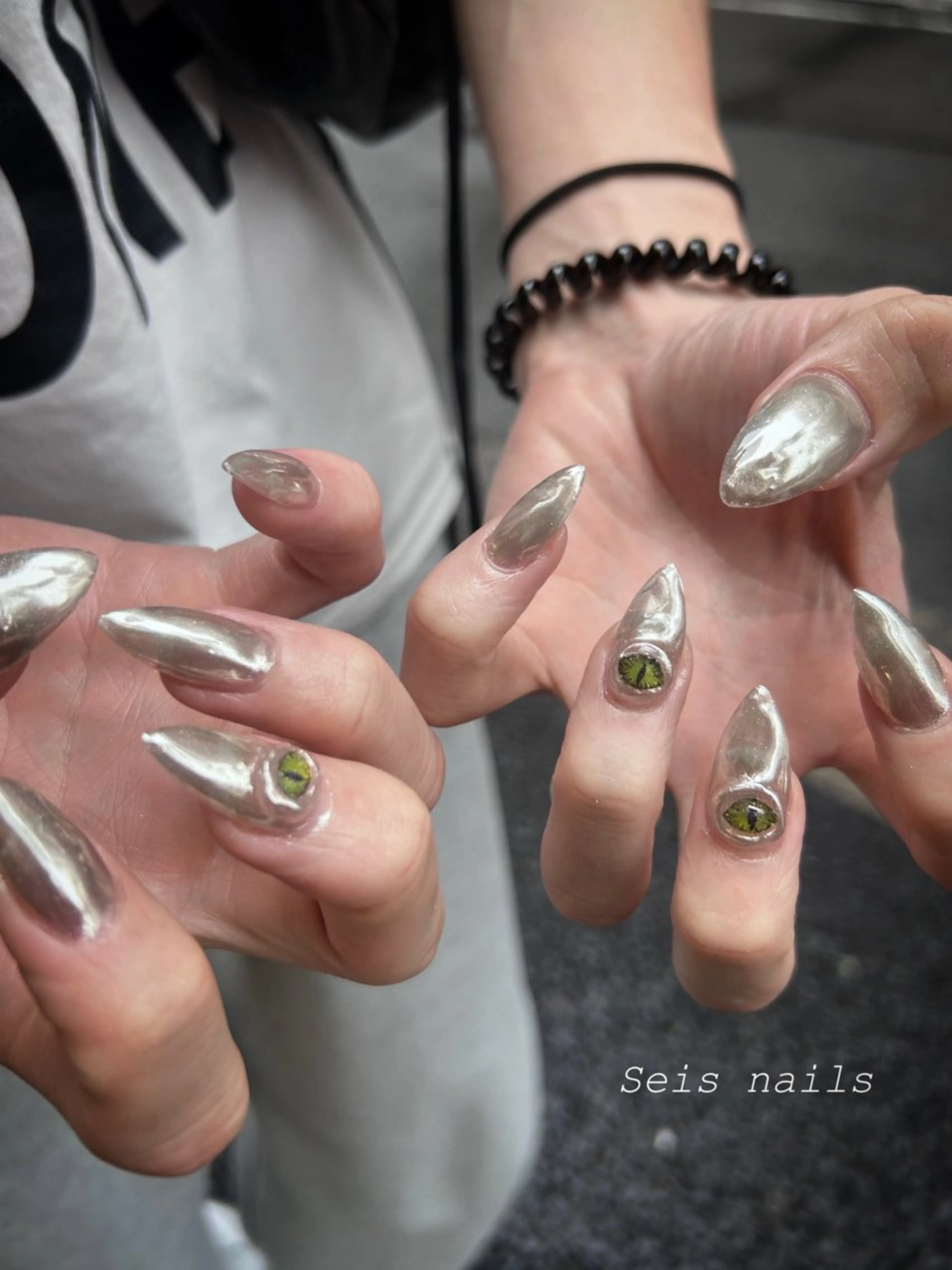 ネイル Seis Shihoのネイルデザイン