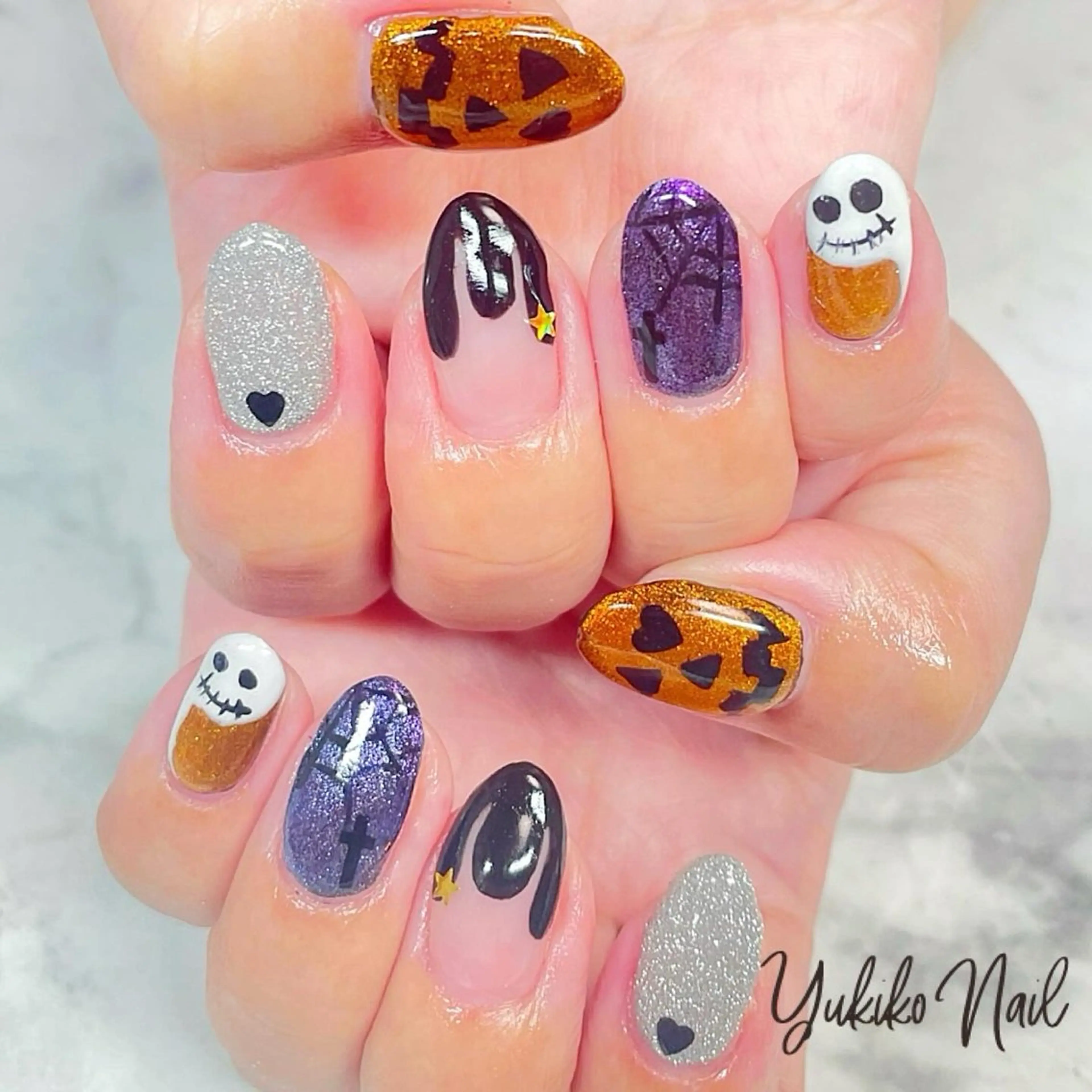 ネイル フラッシュネイル ハロウィン キラキラネイル マグネットネイル ハンドネイル ユキコ ネイルのネイルデザイン