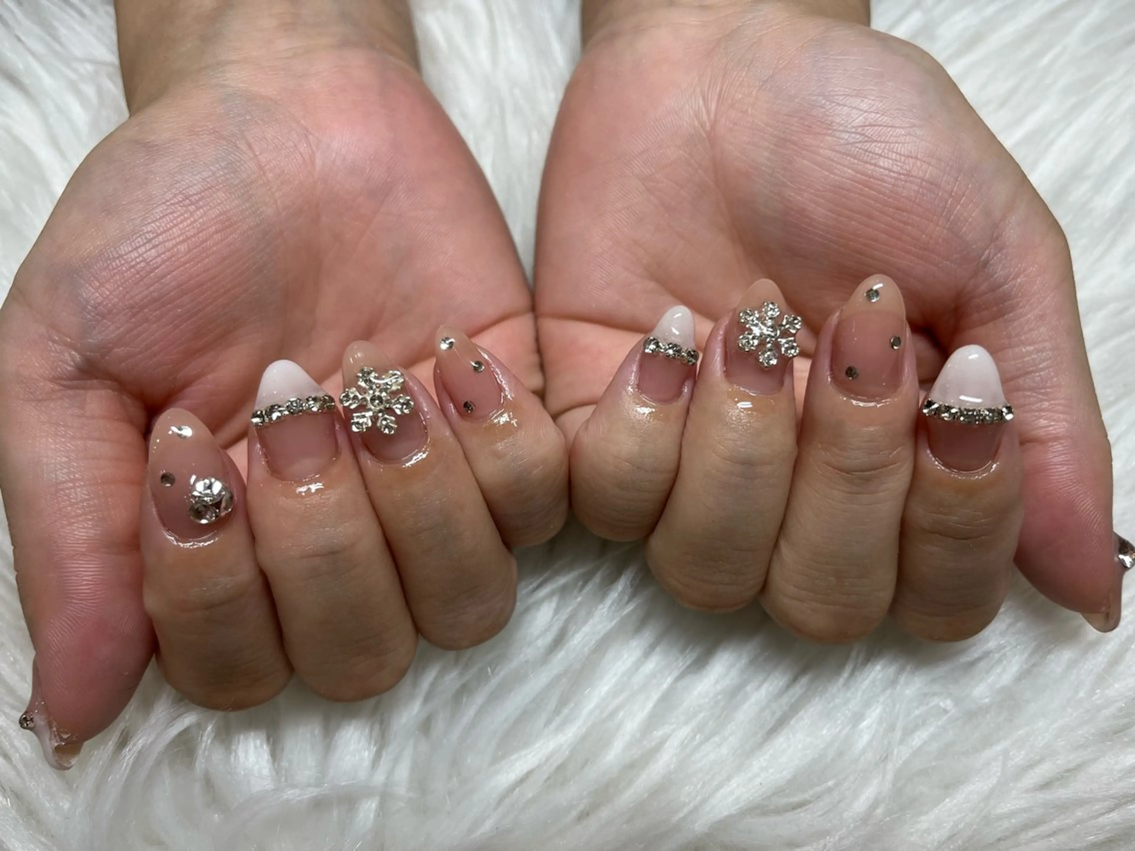 ネイル SOARE🤍 🤍のネイルデザイン