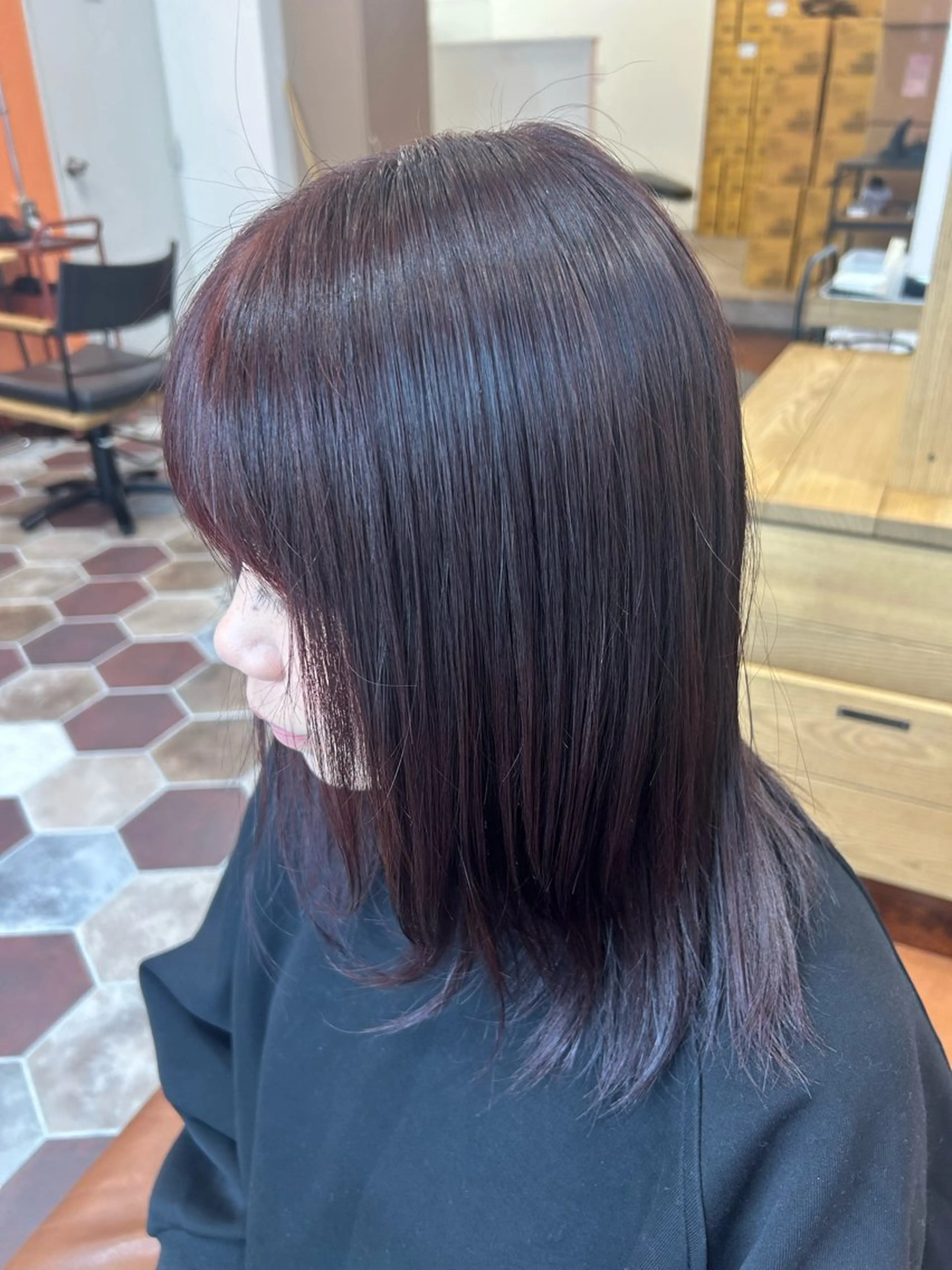 セミロング ヘアカラー 佐藤 光華のヘアスタイル