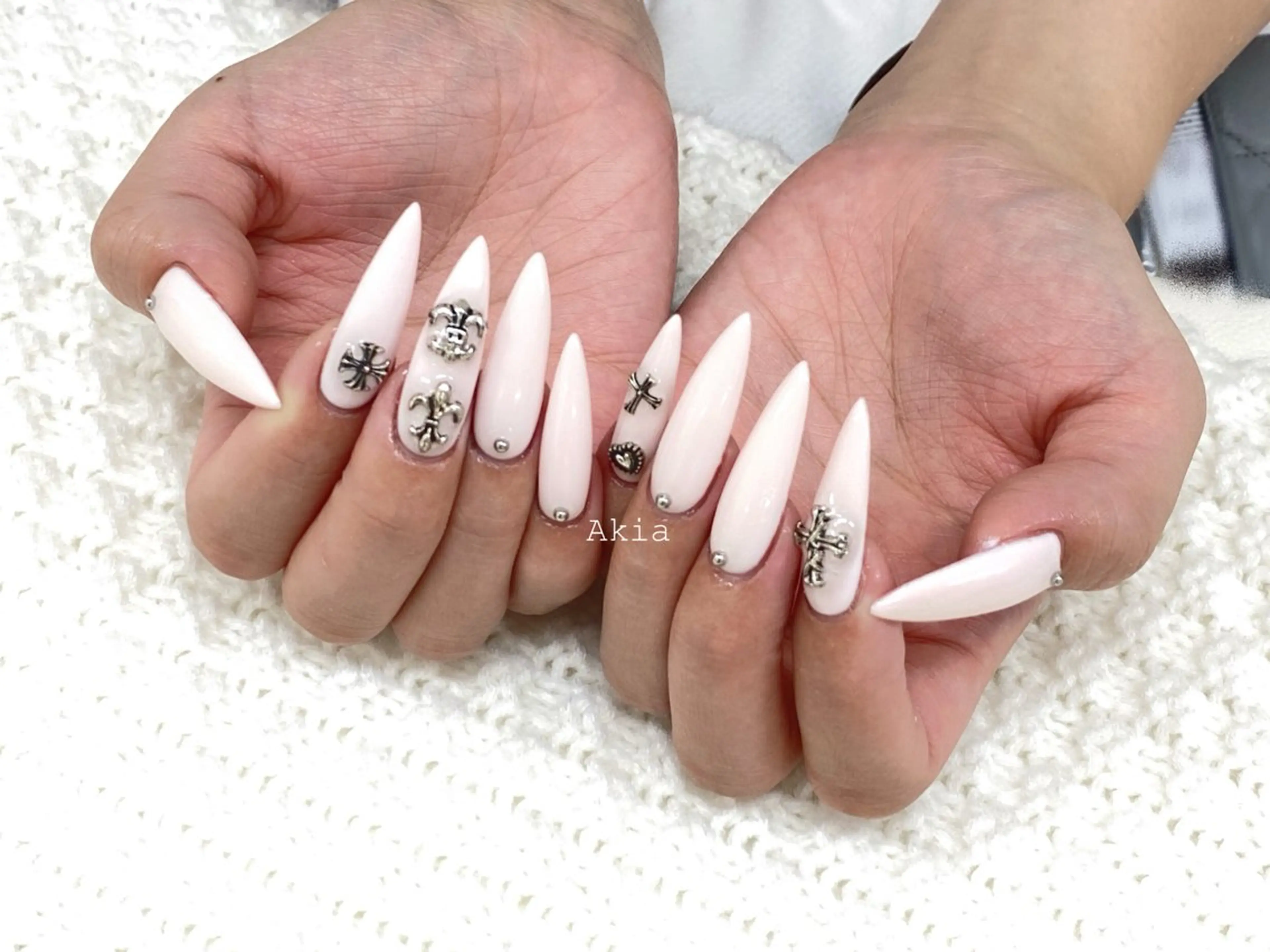 ネイル ハンドネイル ハンドケア 閨匠ビューティサロン 銀座店のネイルデザイン