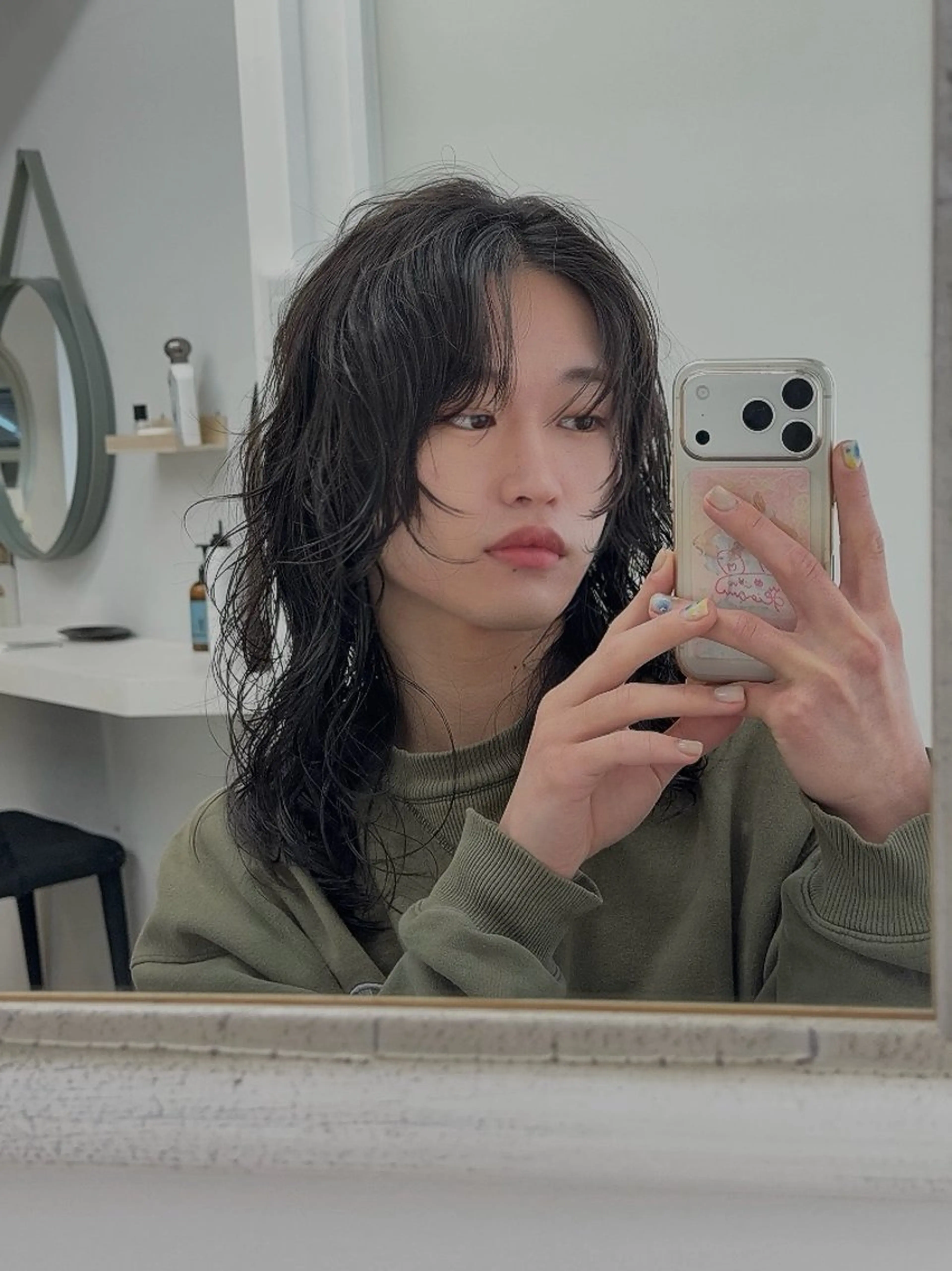 ロング パーマ 顔まわりレイヤー レイヤーカット 小顔カット カット パーマ トリートメント palve/レイヤー /パーマ/熊谷翔のヘアスタイル