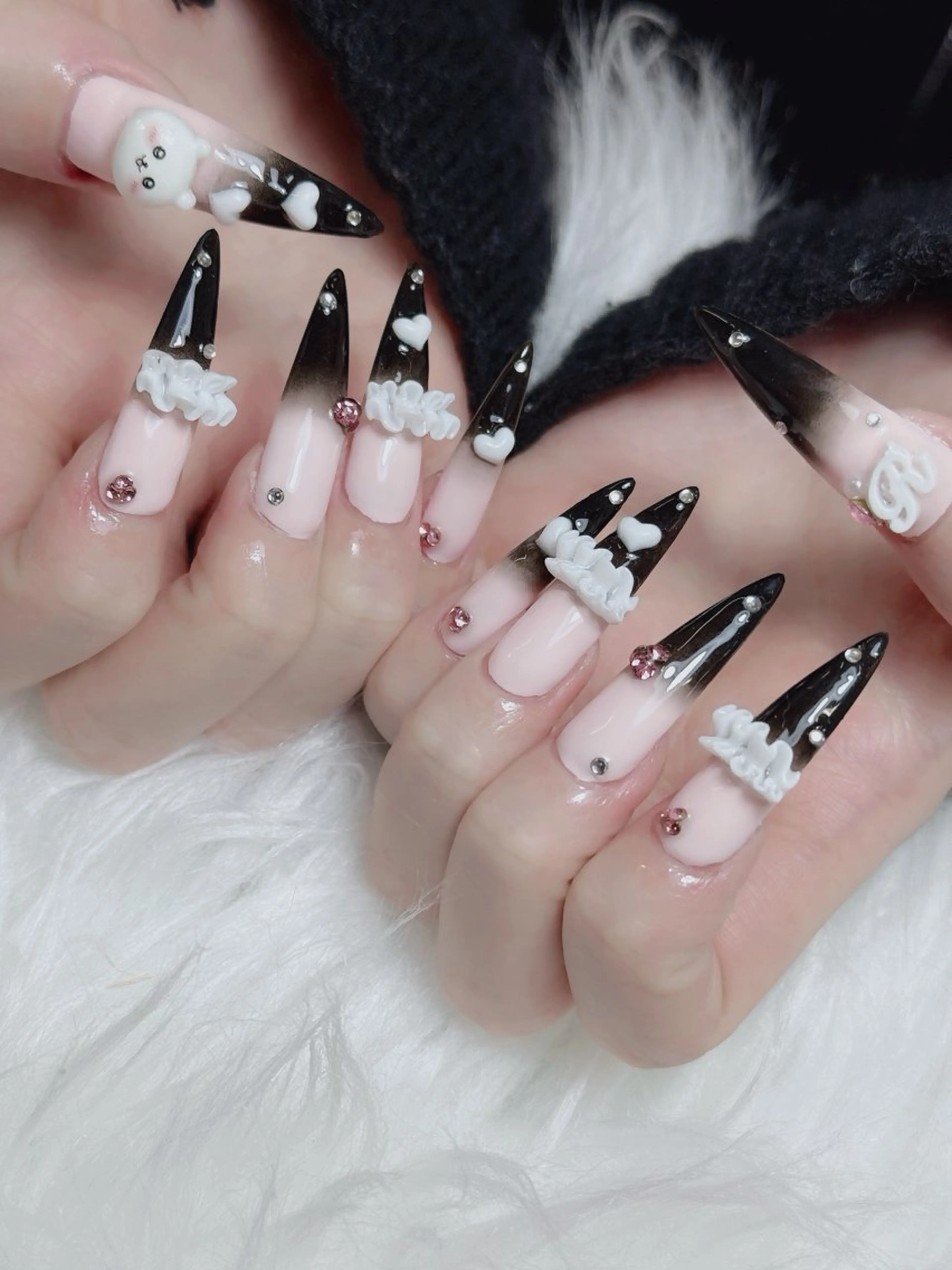 ネイル オーロラネイル チークネイル フットネイル フレンチネイル ハロウィン ハンドネイル Lumi Nail 新大久保3‘のネイルデザイン