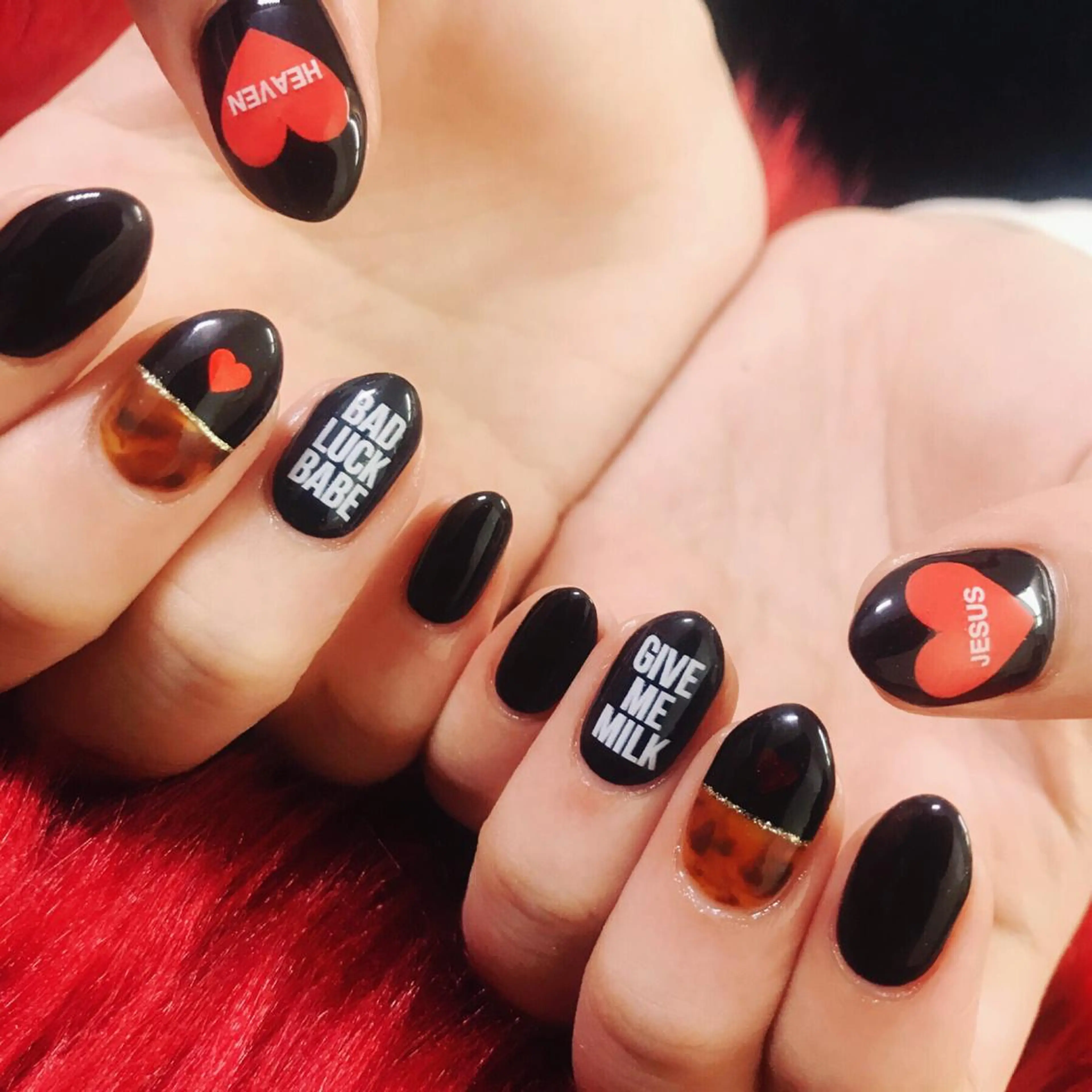 ネイル NOIROUGE所属・NOI ROUGEのネイルデザイン