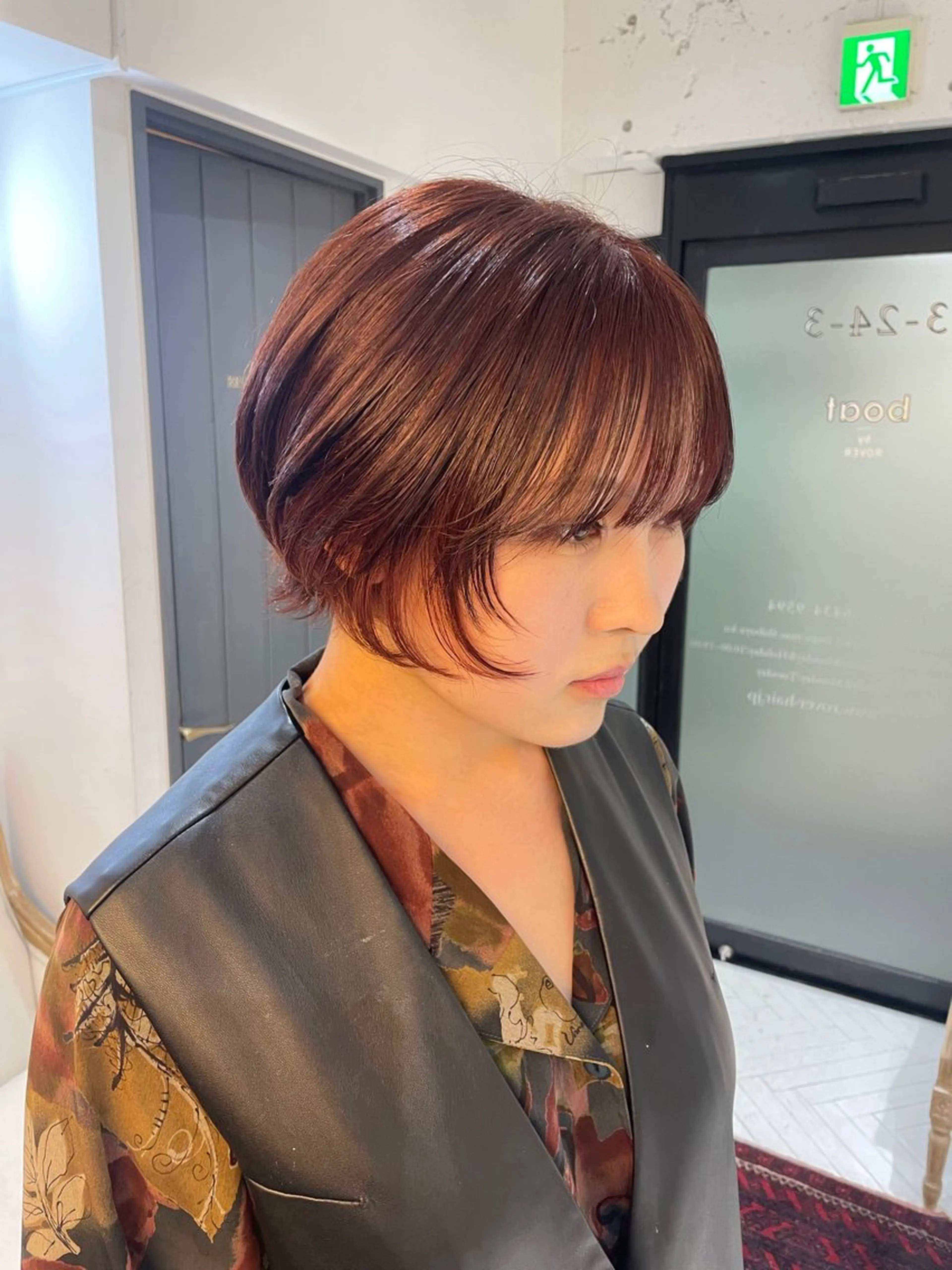 ショート カラー ダブルカラー rin🩰ハイトーン /レディースパーマのヘアスタイル