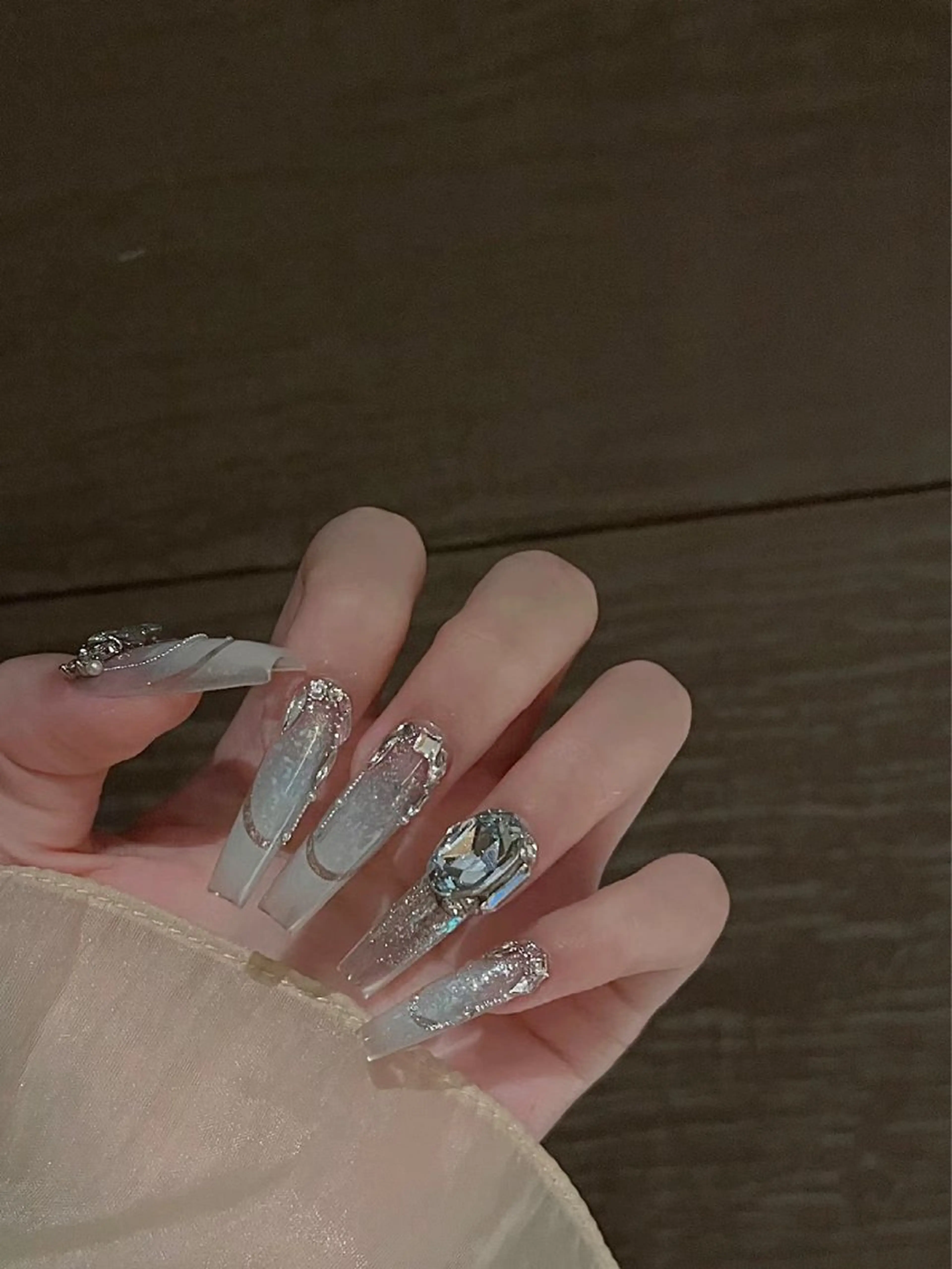 JRネイリスト チップ長さだしニュアンス　オフなしの写真