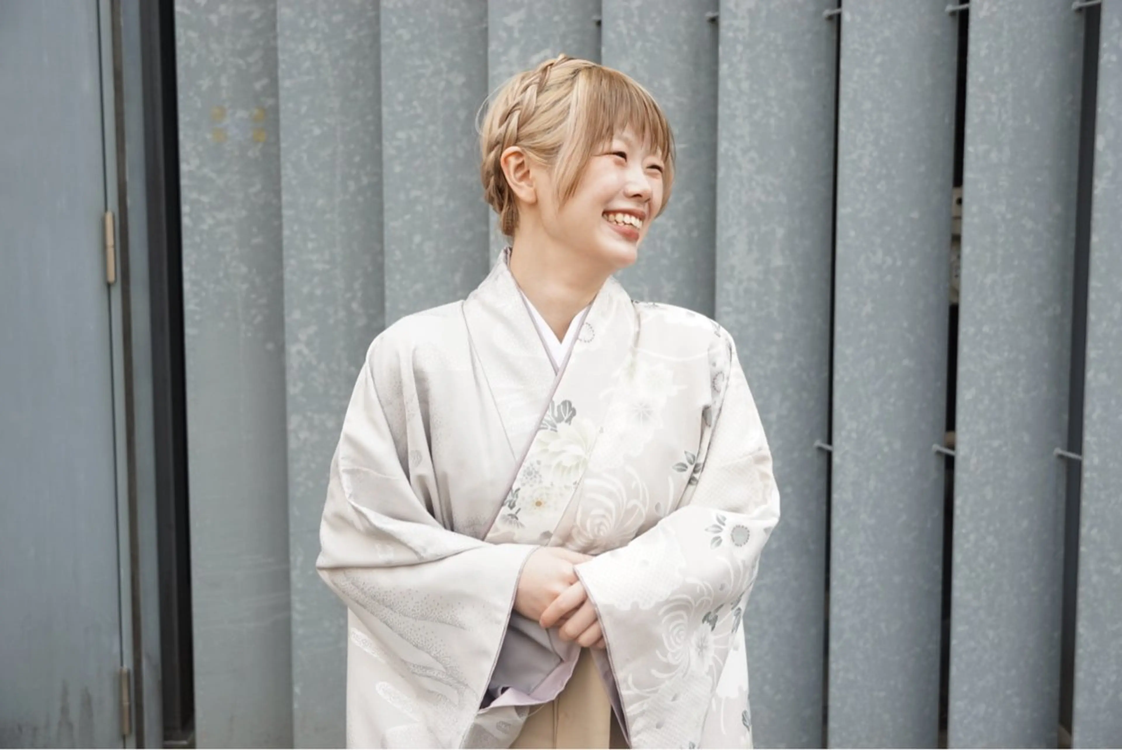 縮毛•ハイトーン Runaのヘアスタイル