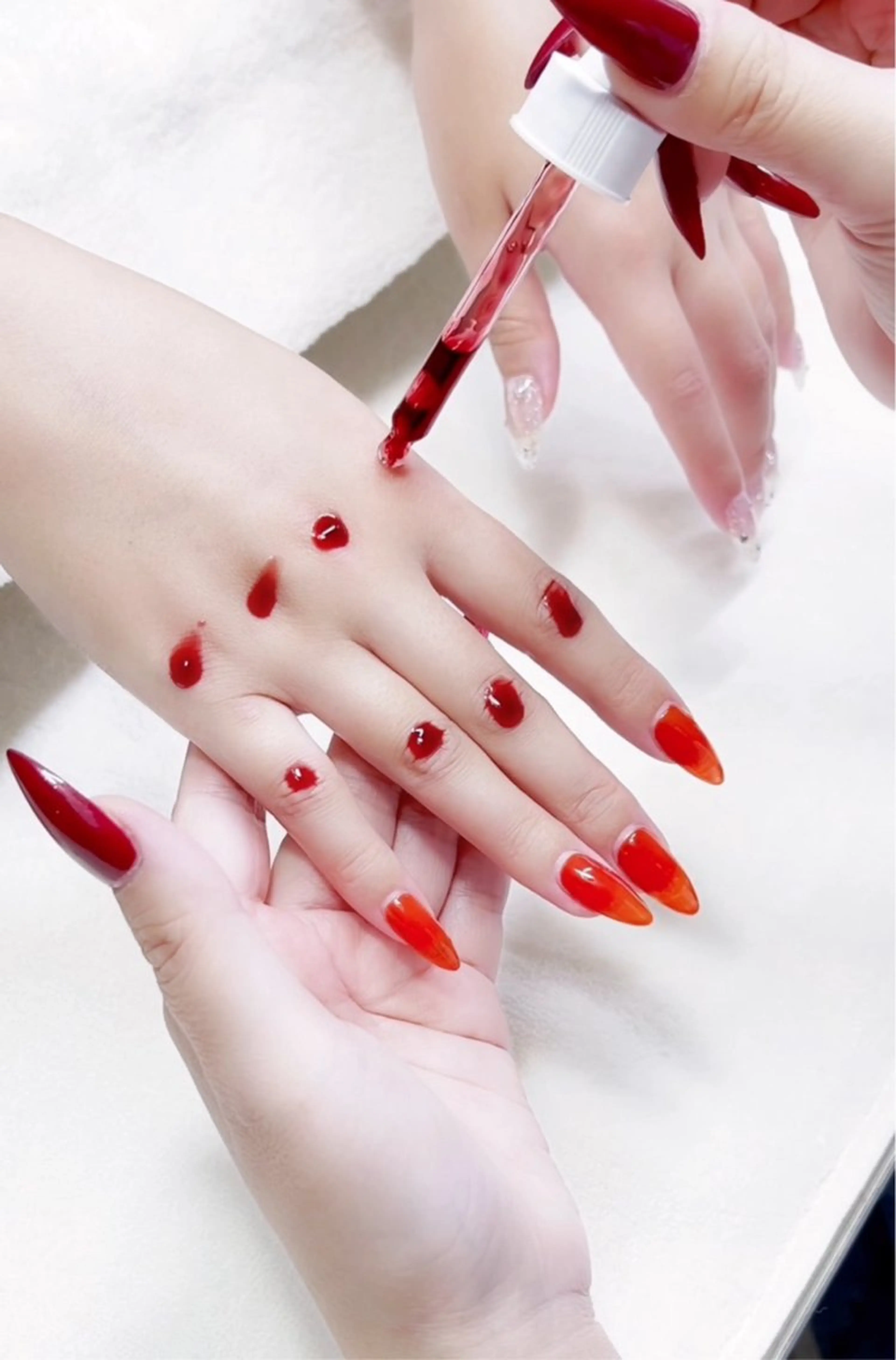 nine.🦋 YUKOのネイルデザイン