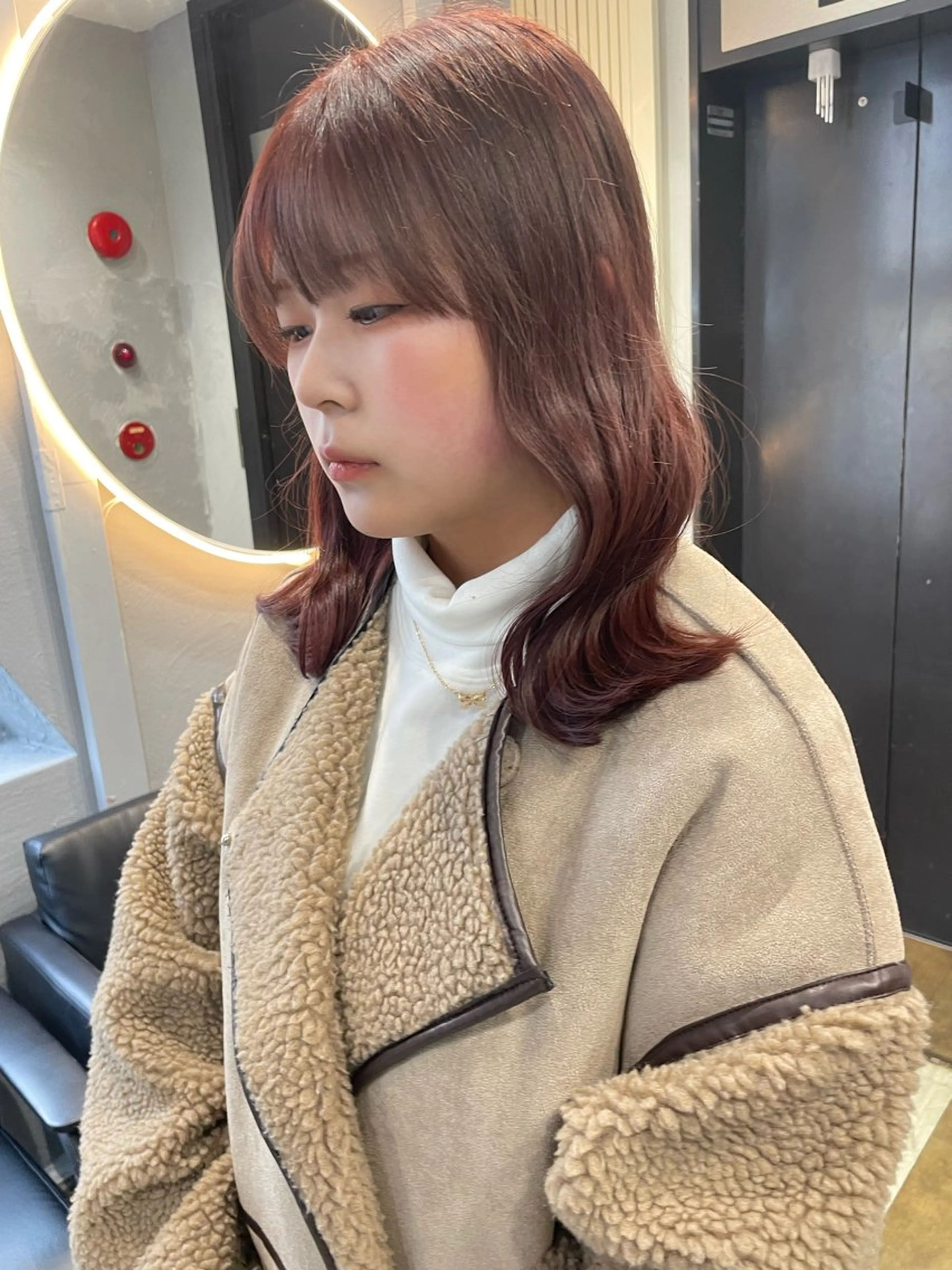 ミディアム TATSUブリーチ/ ミルクティーベージュのヘアスタイル