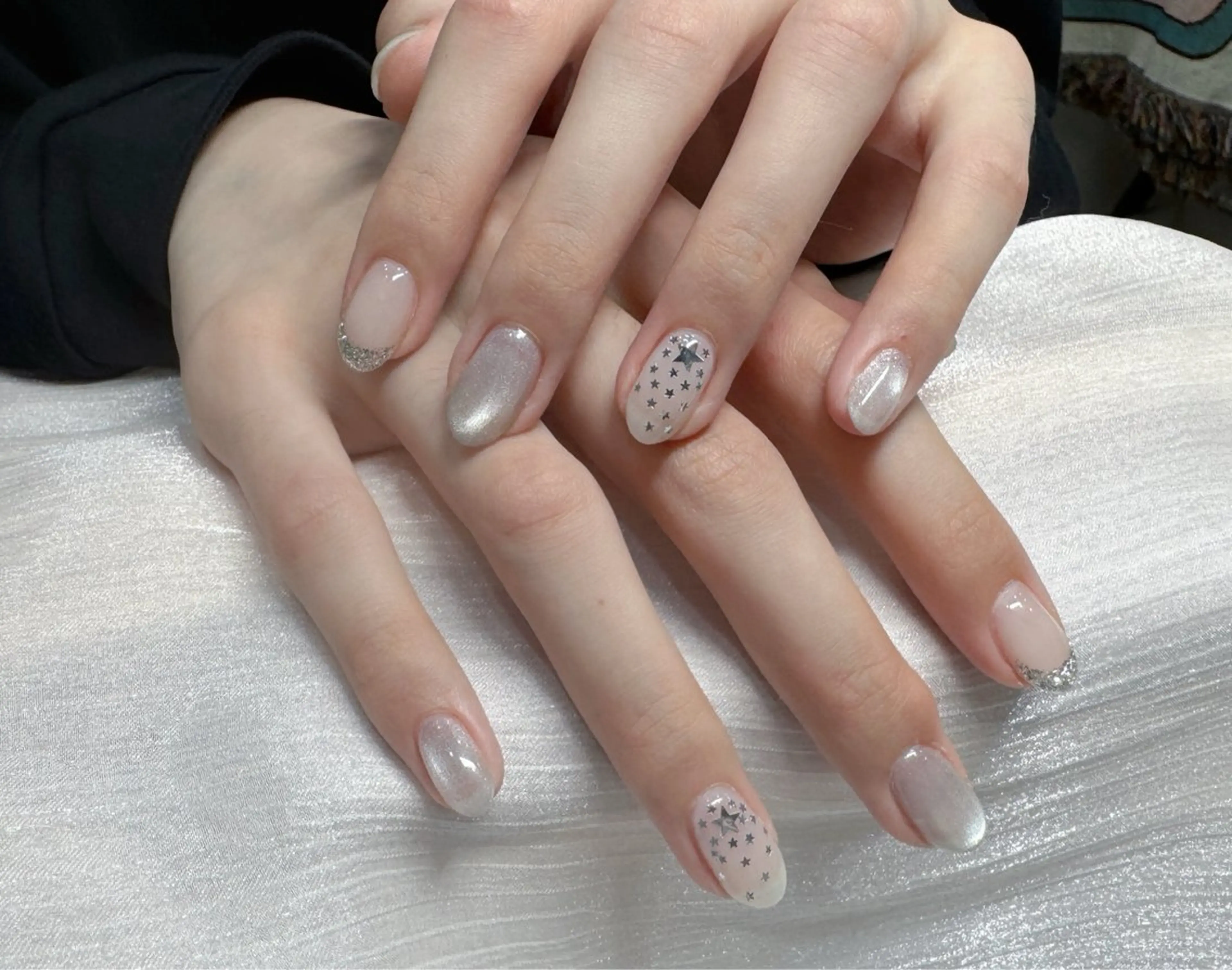 ネイル チークネイル 成人式 フットネイル フレンチネイル ジェルネイル NIJI ネイルサロンのネイルデザイン