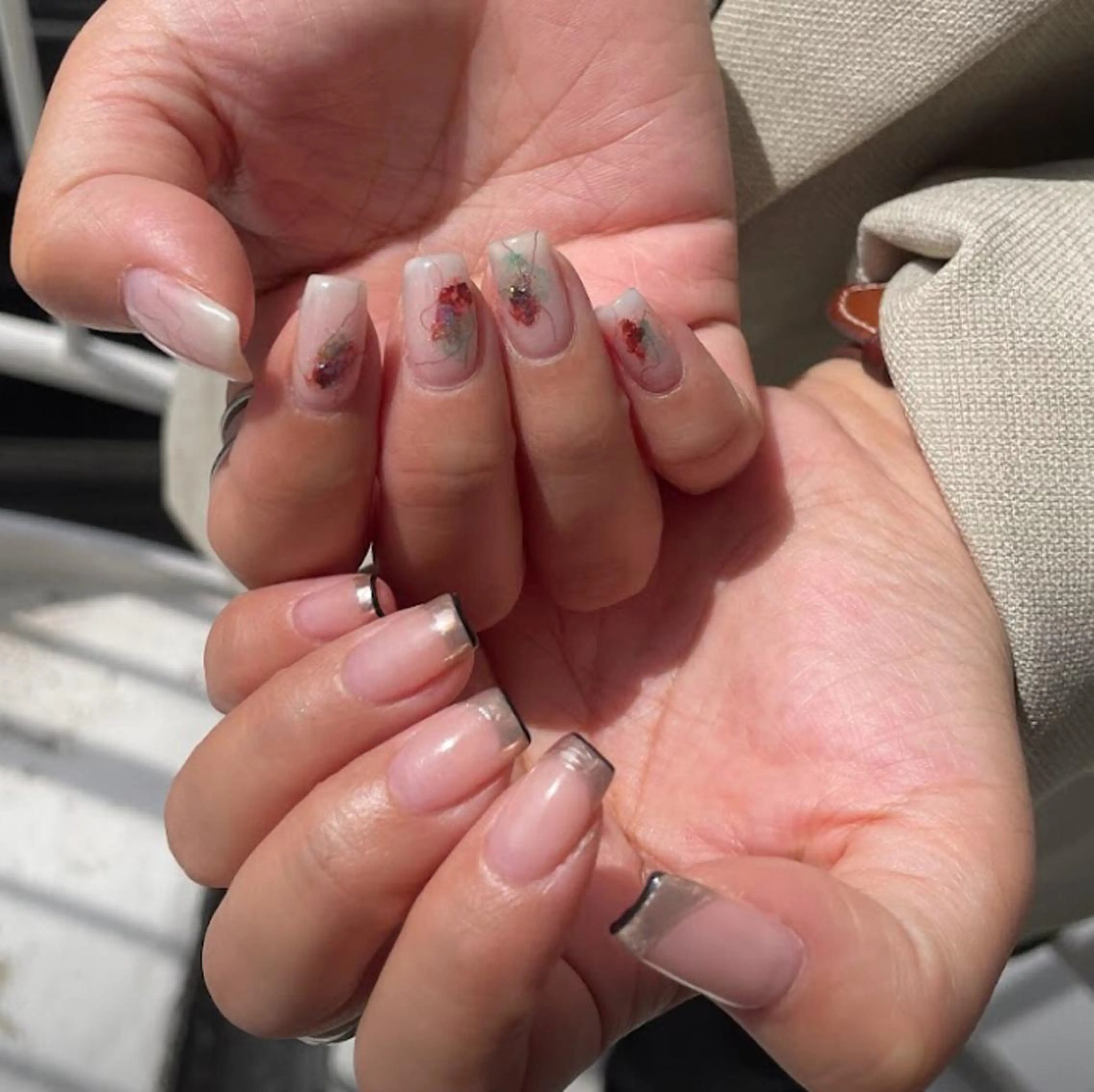 ネイル アートネイル フレンチネイル ジェルネイル ミラーネイル ニュアンスネイル nailstudio eviz新宿店のネイルデザイン