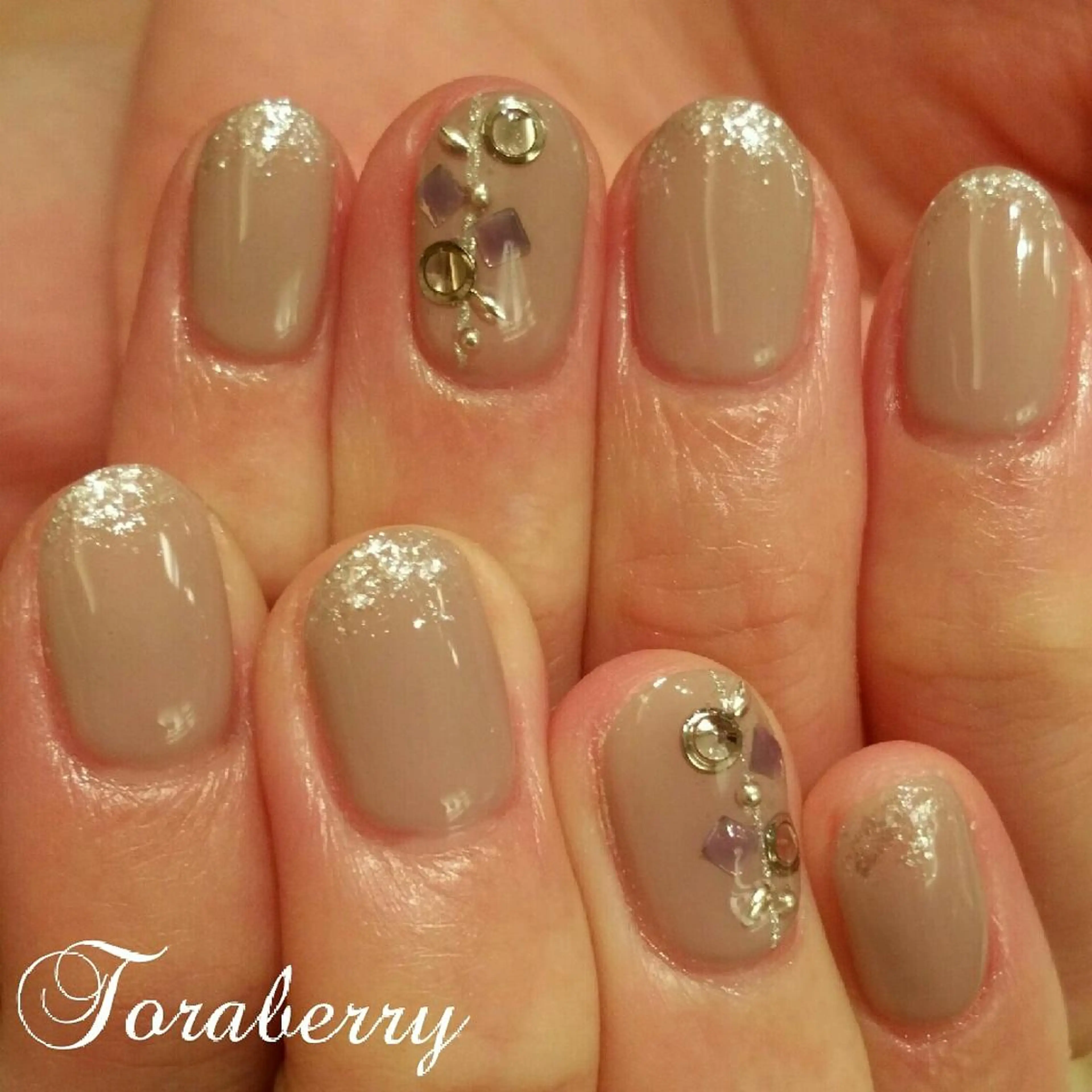 ネイル アートネイル ストーンネイル ネイリスト なつみのネイルデザイン