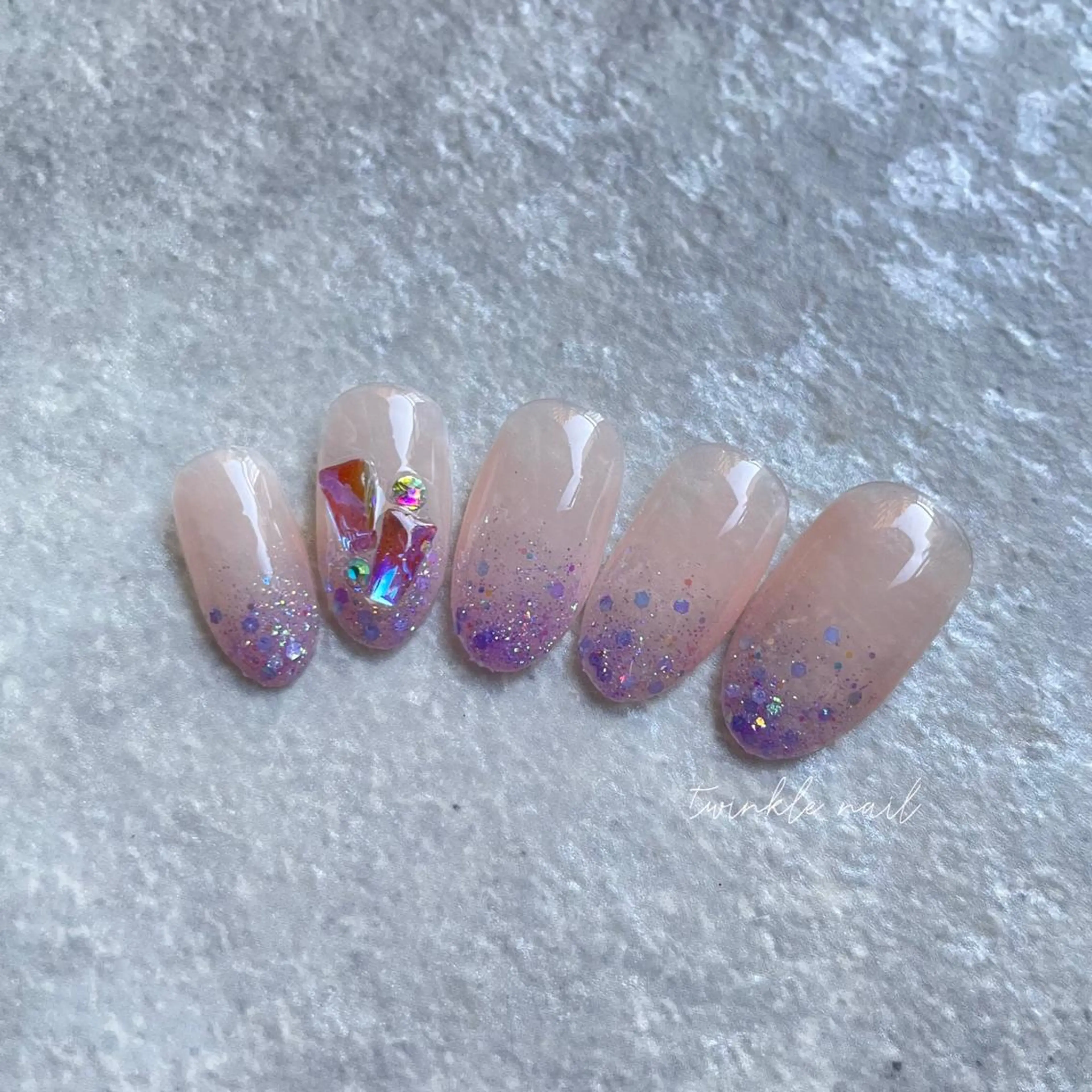 ミディアム sincere nailのネイルデザイン