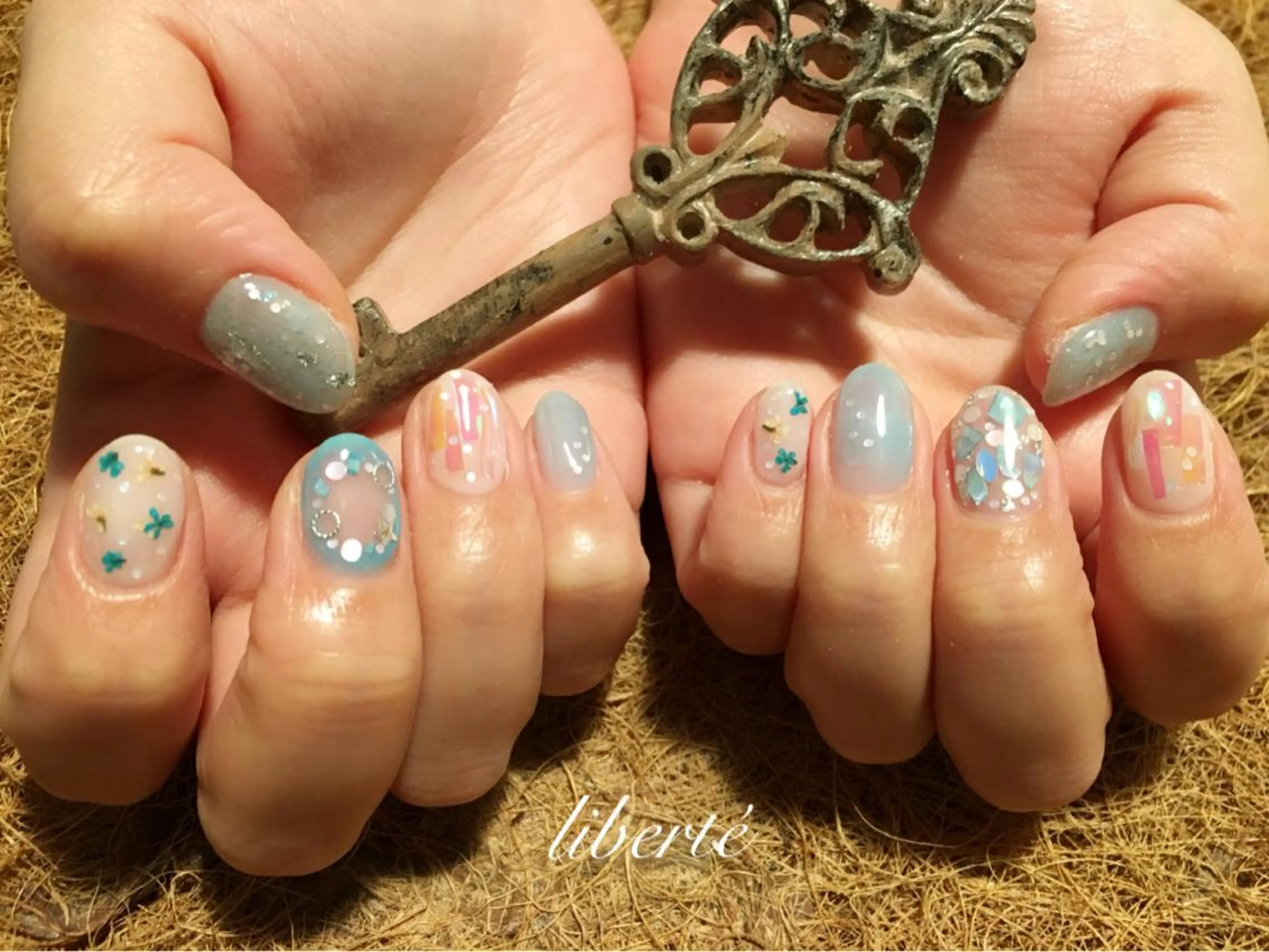 ネイル liberté (リベルテ)のネイルデザイン