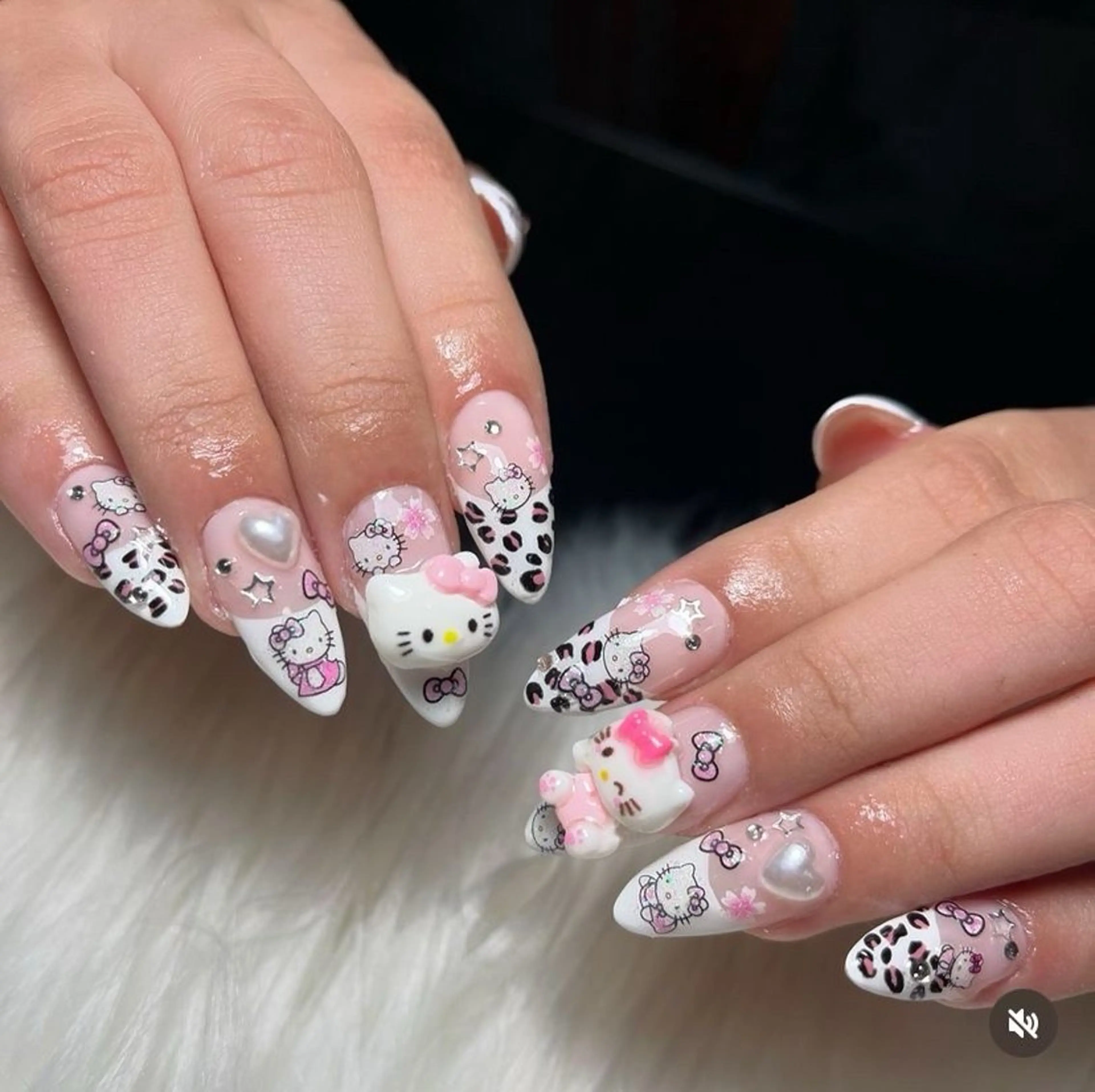 ネイル マグネットネイル ミラーネイル ピンク ネイルチップ 冬ネイル Lee Nailsのネイルデザイン