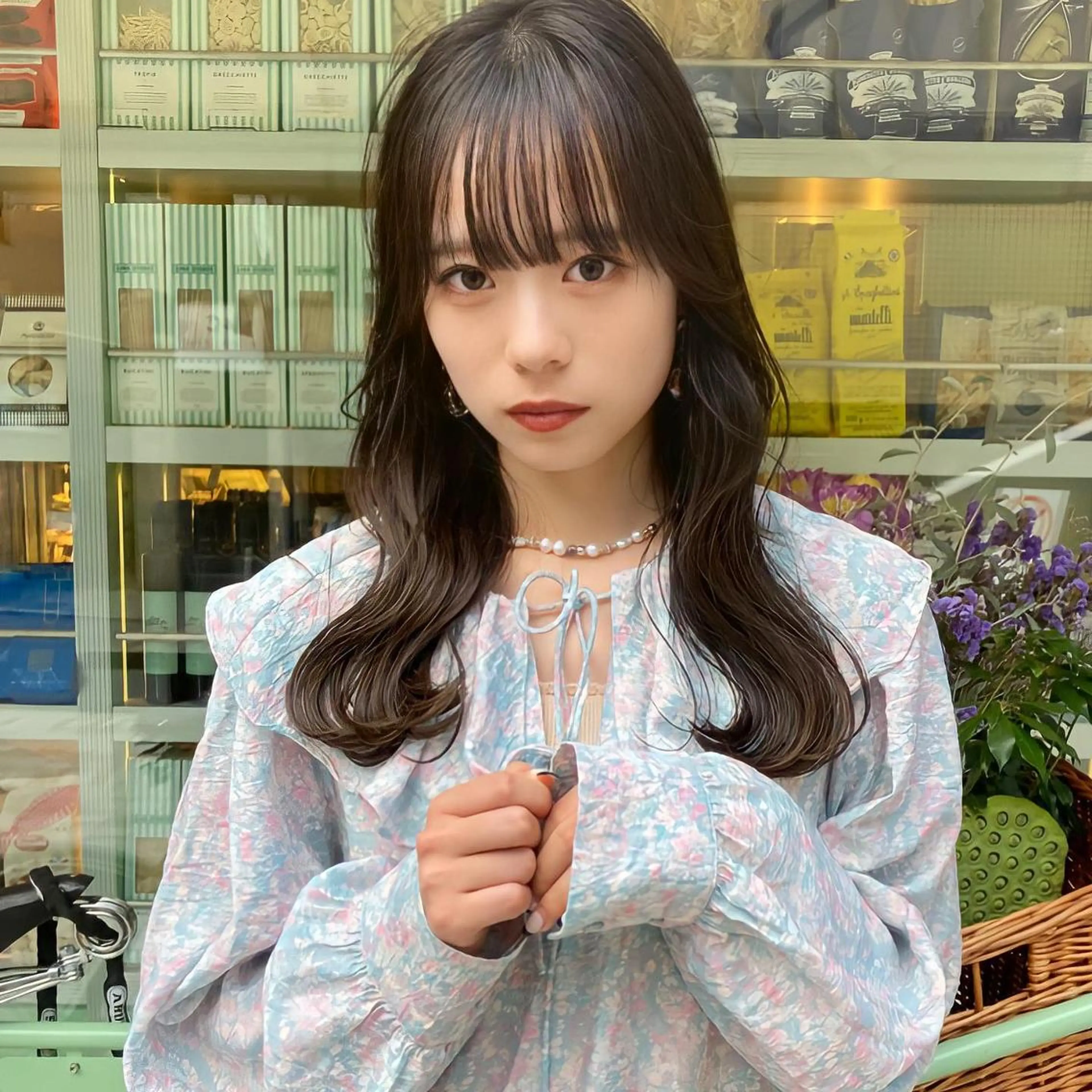 ミディアム カラー ヘアアレンジ ミディアムパーマ ベージュカラー 透明感カラー ハイライトカラー ミルクティーベージュ 韓国/髪質改善💘 櫻井かれんのヘアスタイル