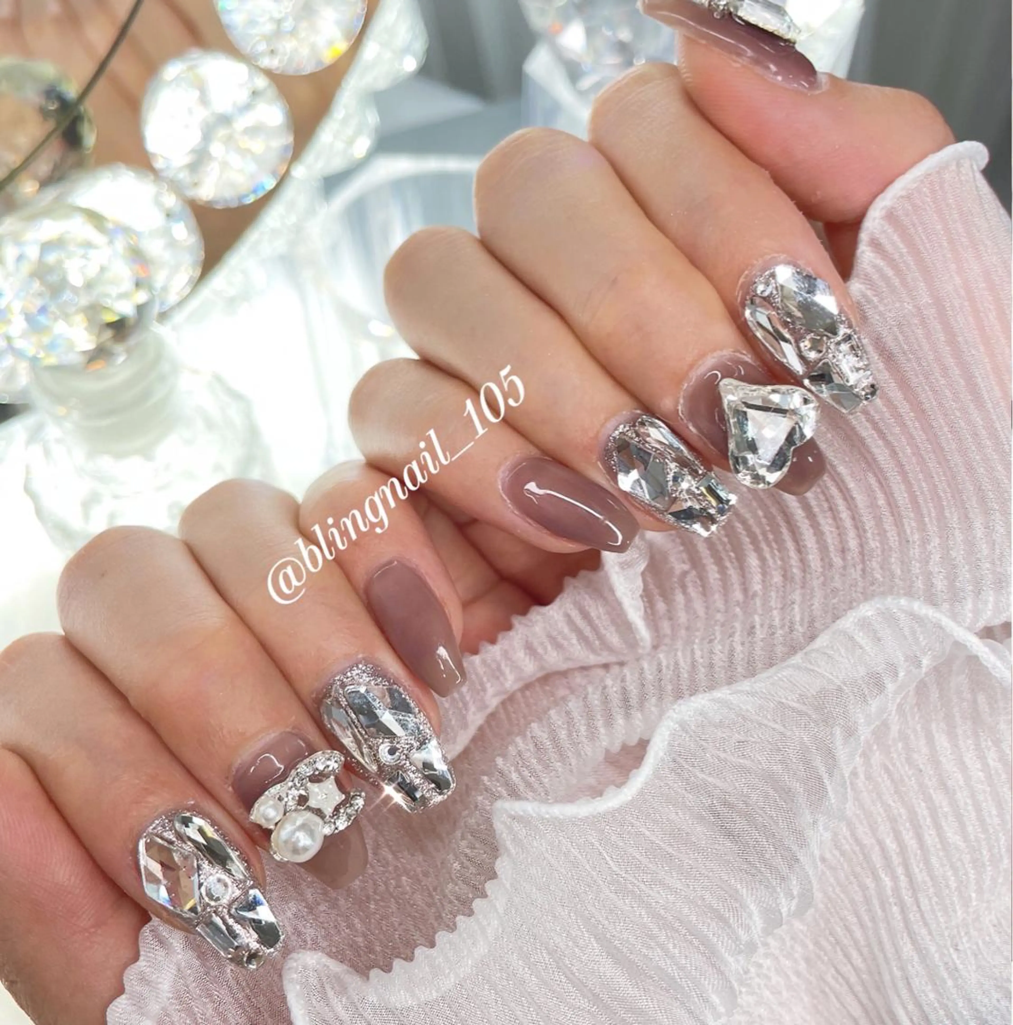 ネイル 23時まで❤︎韓国、 ワンホンネイルのネイルデザイン