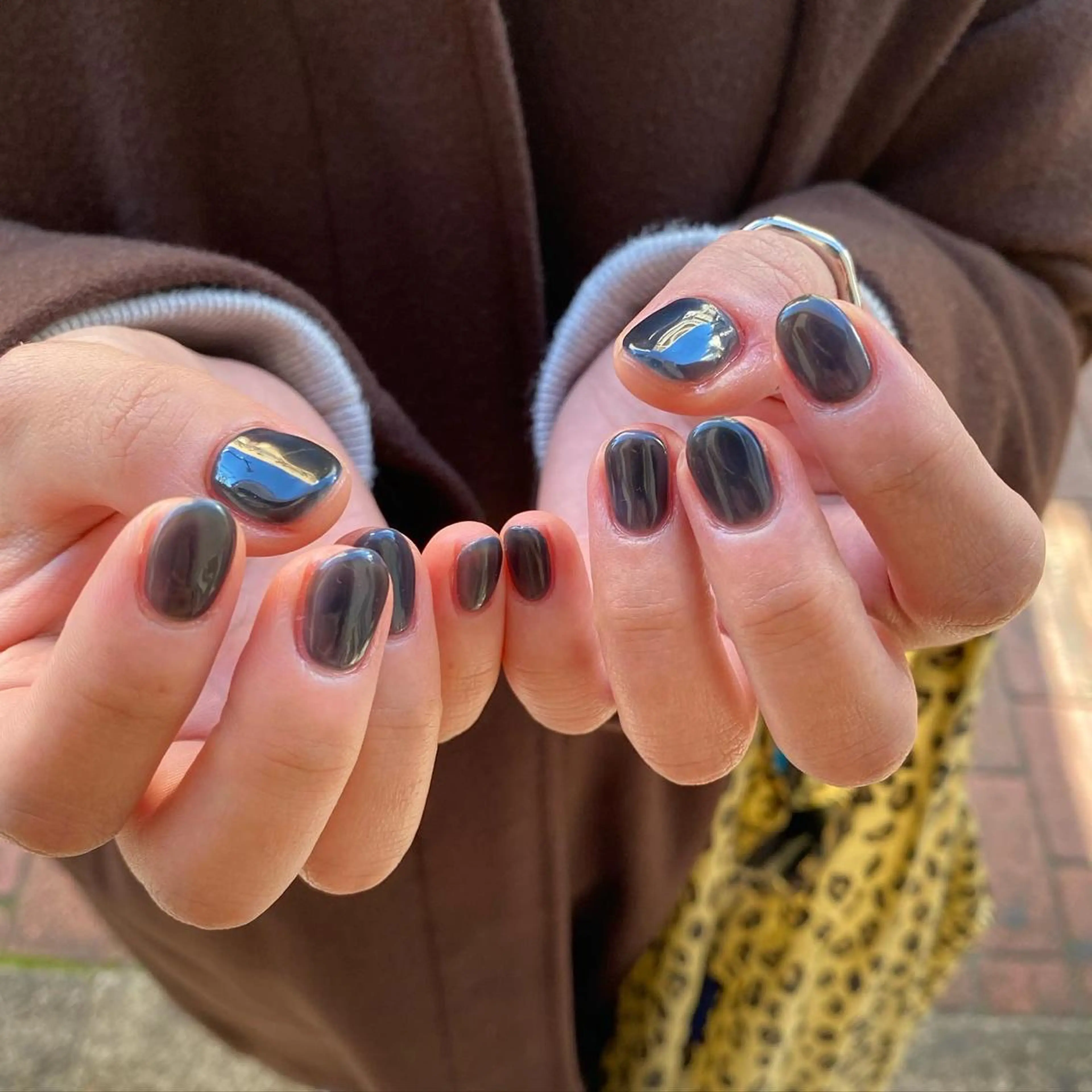 ネイル ネイビー ワンカラーネイル ハンドネイル nable.所属・栗林 実莉のネイルデザイン