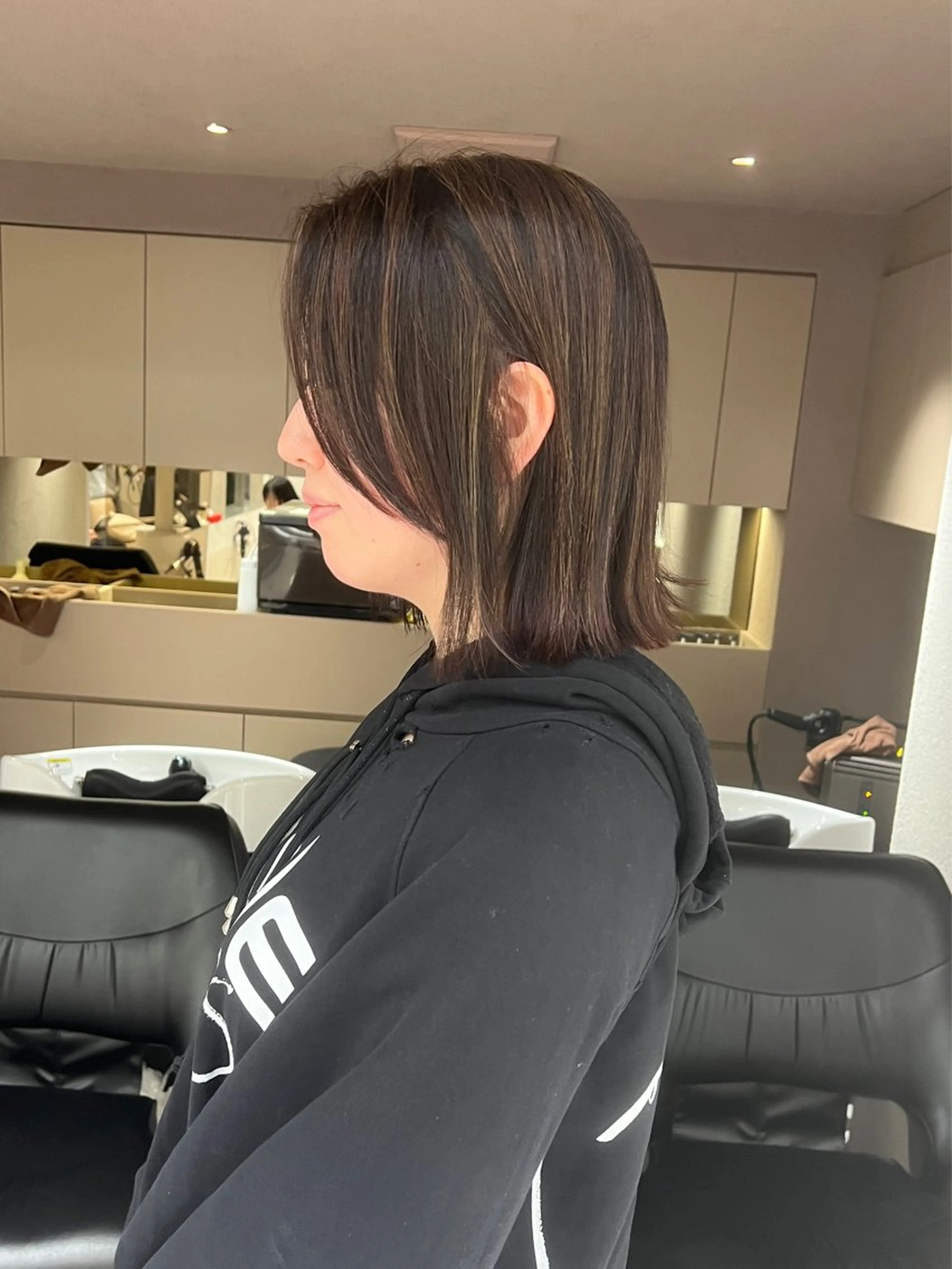 ショート ボブ rino🤍 恵比寿レイヤーカットのヘアスタイル