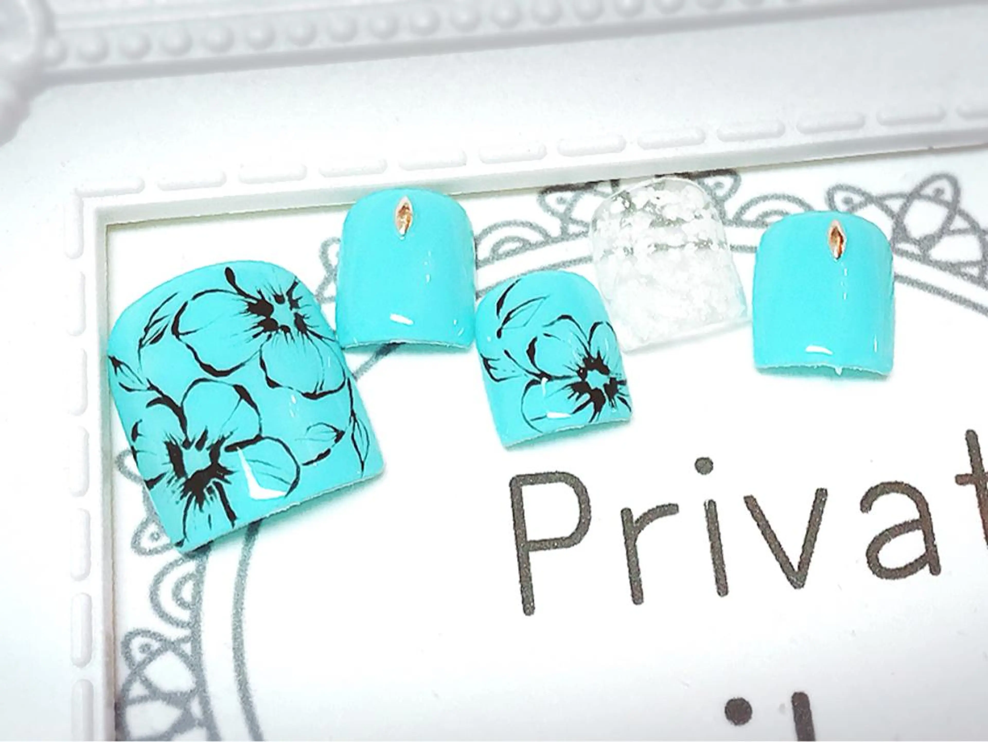 ネイル フットネイル サロン ド イロハ所属・サロンドイロハ e.satoのネイルデザイン