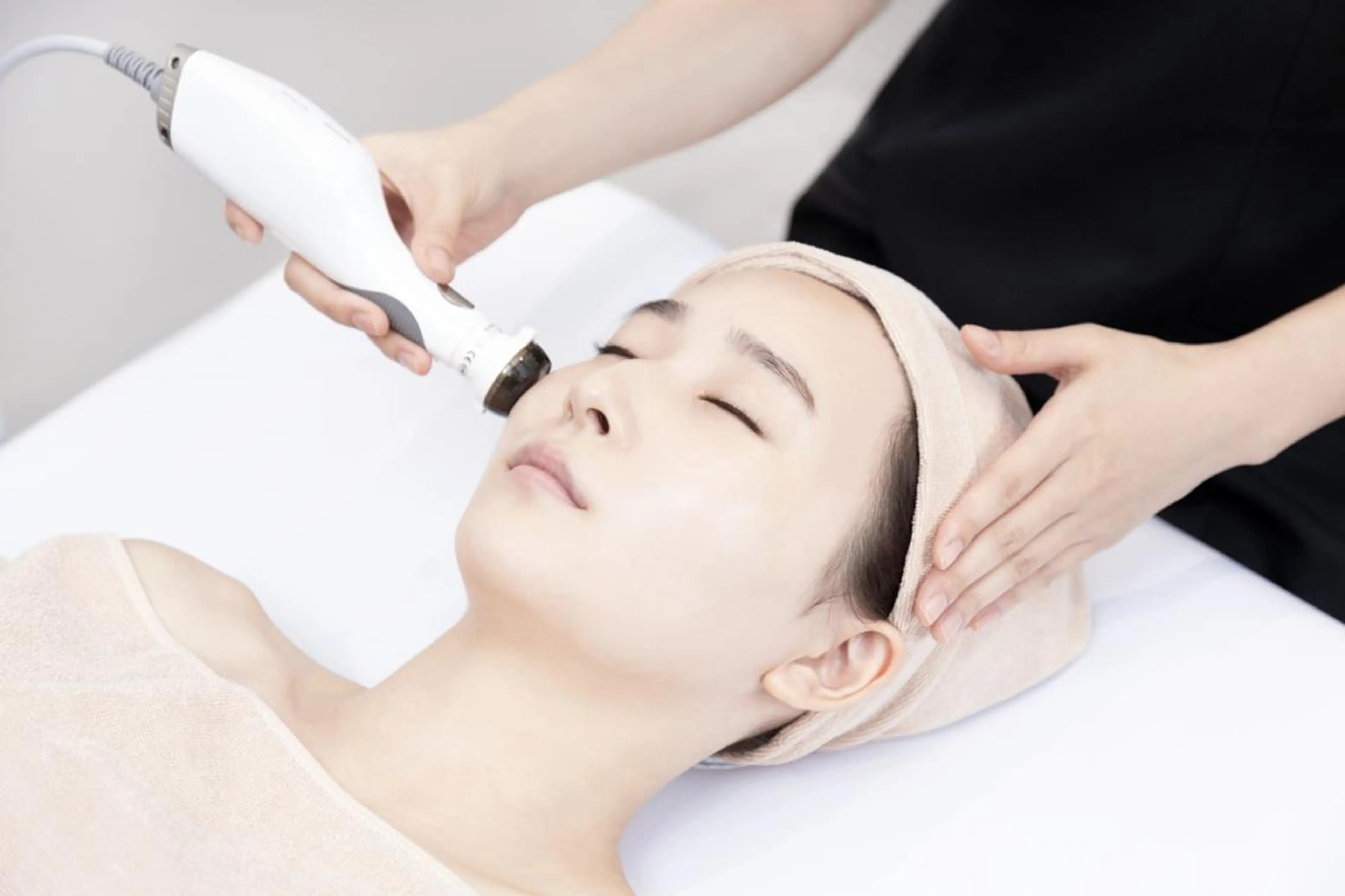 3,800円で小顔/毛穴/保湿ケアができる➕AI肌分析付きの写真