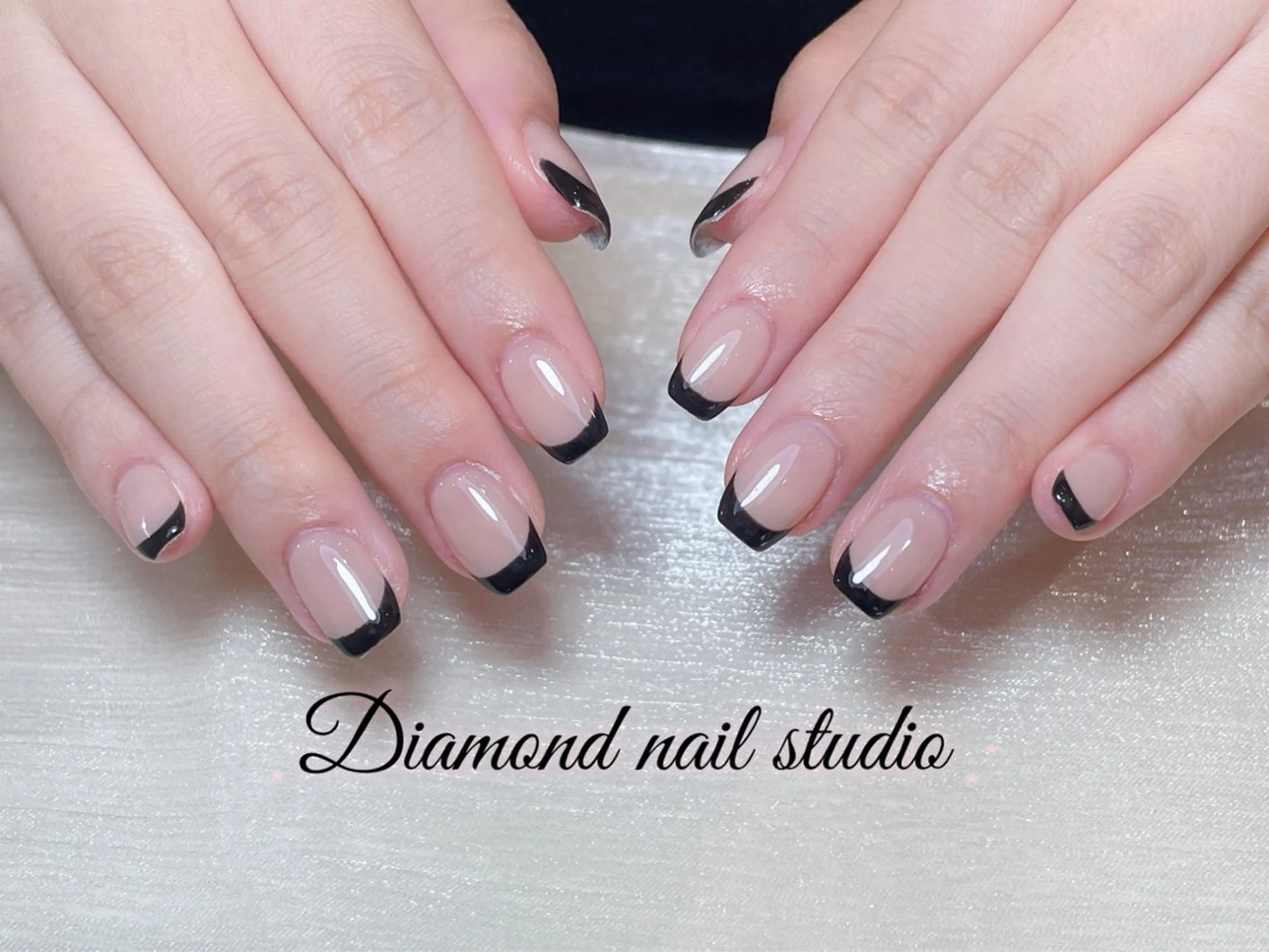 ネイル アートネイル オーロラネイル ガーリー キラキラネイル 韓国ネイル ハンドネイル ハンドケア Yuki 🍁のネイルデザイン