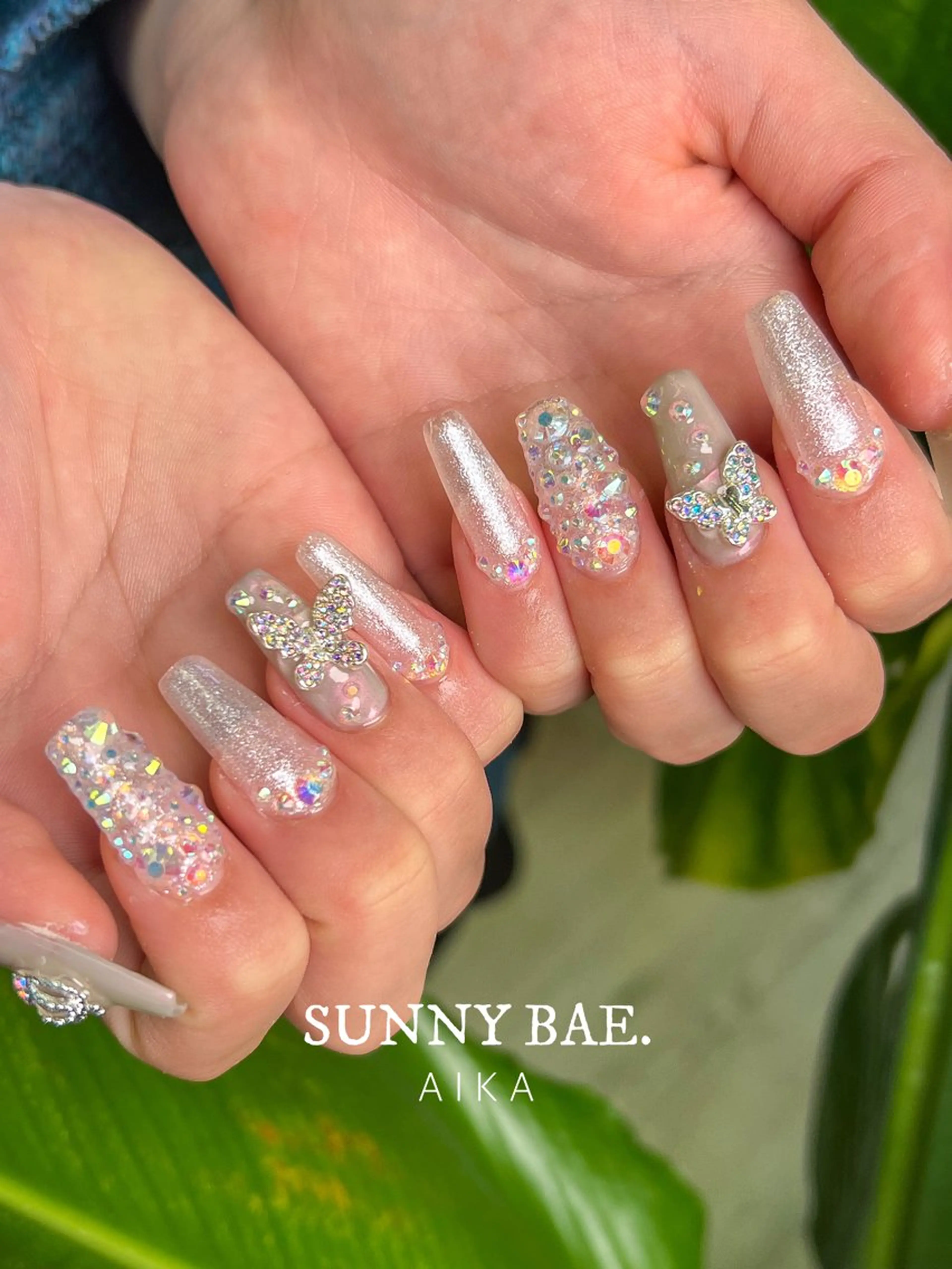 ネイル ジェルネイル キラキラネイル ロングネイル 持ち込み ワンカラーネイル Made By AIKAのネイルデザイン