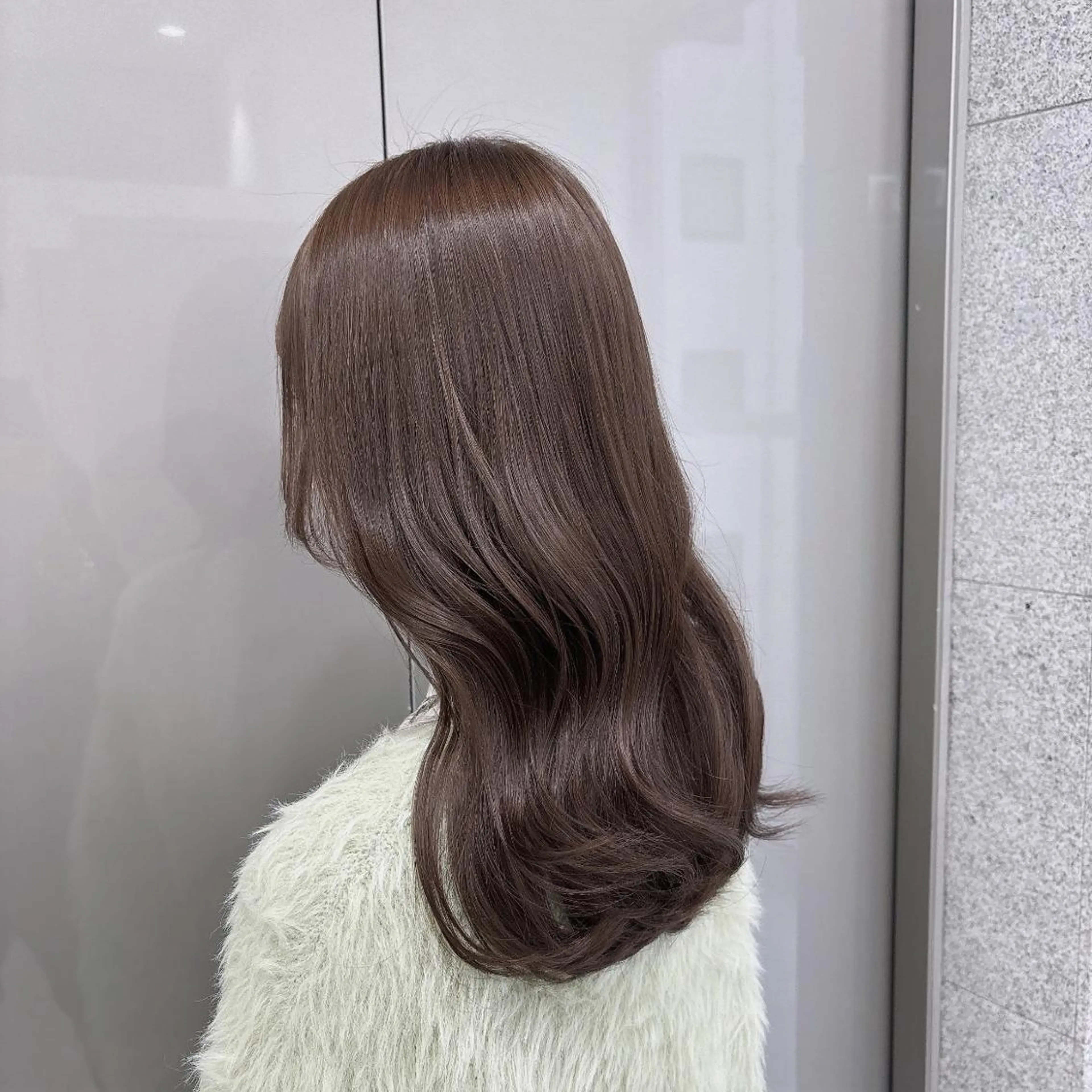 カラー 冬の透明感暗髪❄️ トレンドヘア❄️のヘアスタイル