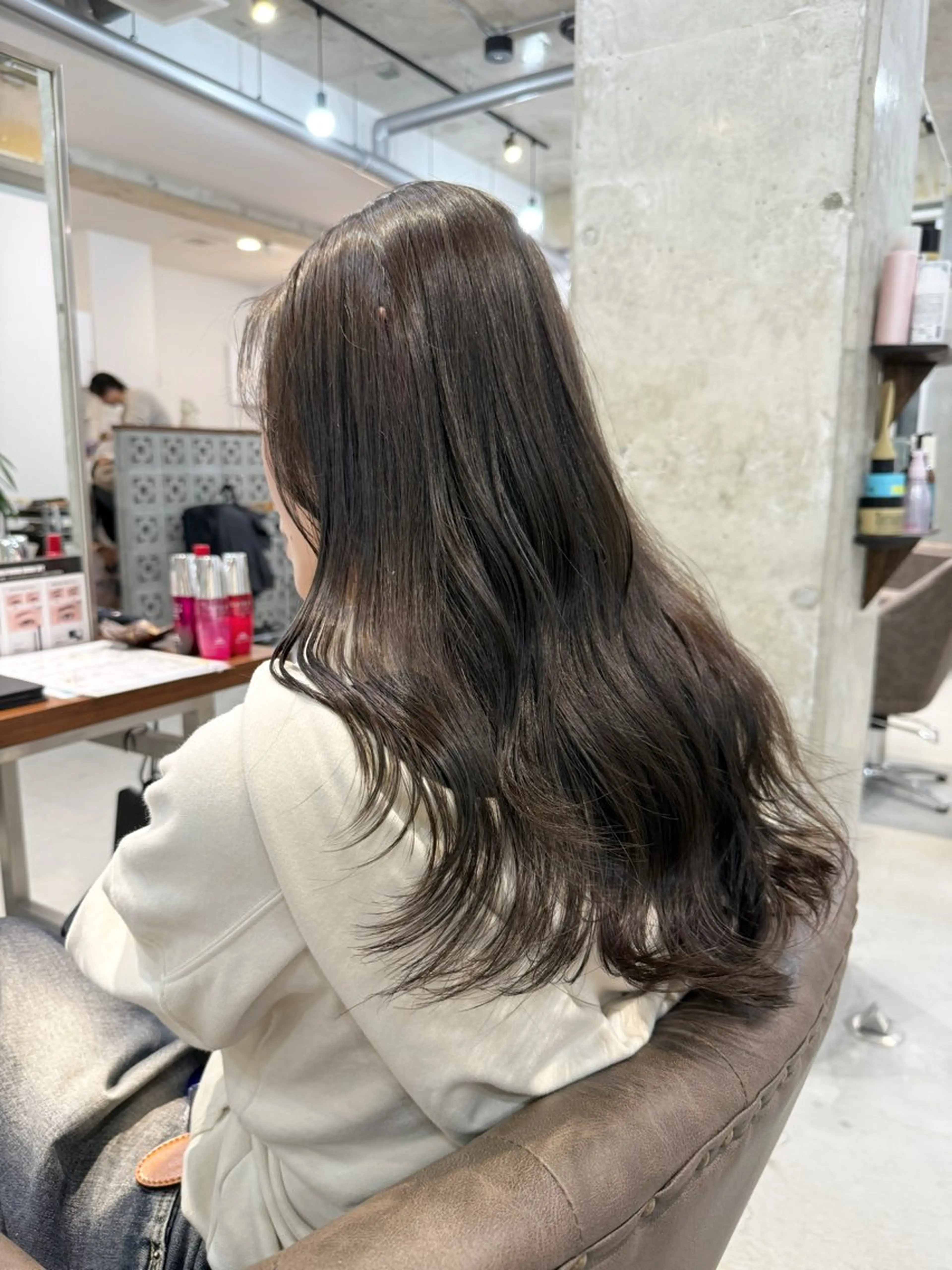 ロング レイヤーカット カット ヘアカラー トリートメント カイリ /レイヤーカットのヘアスタイル