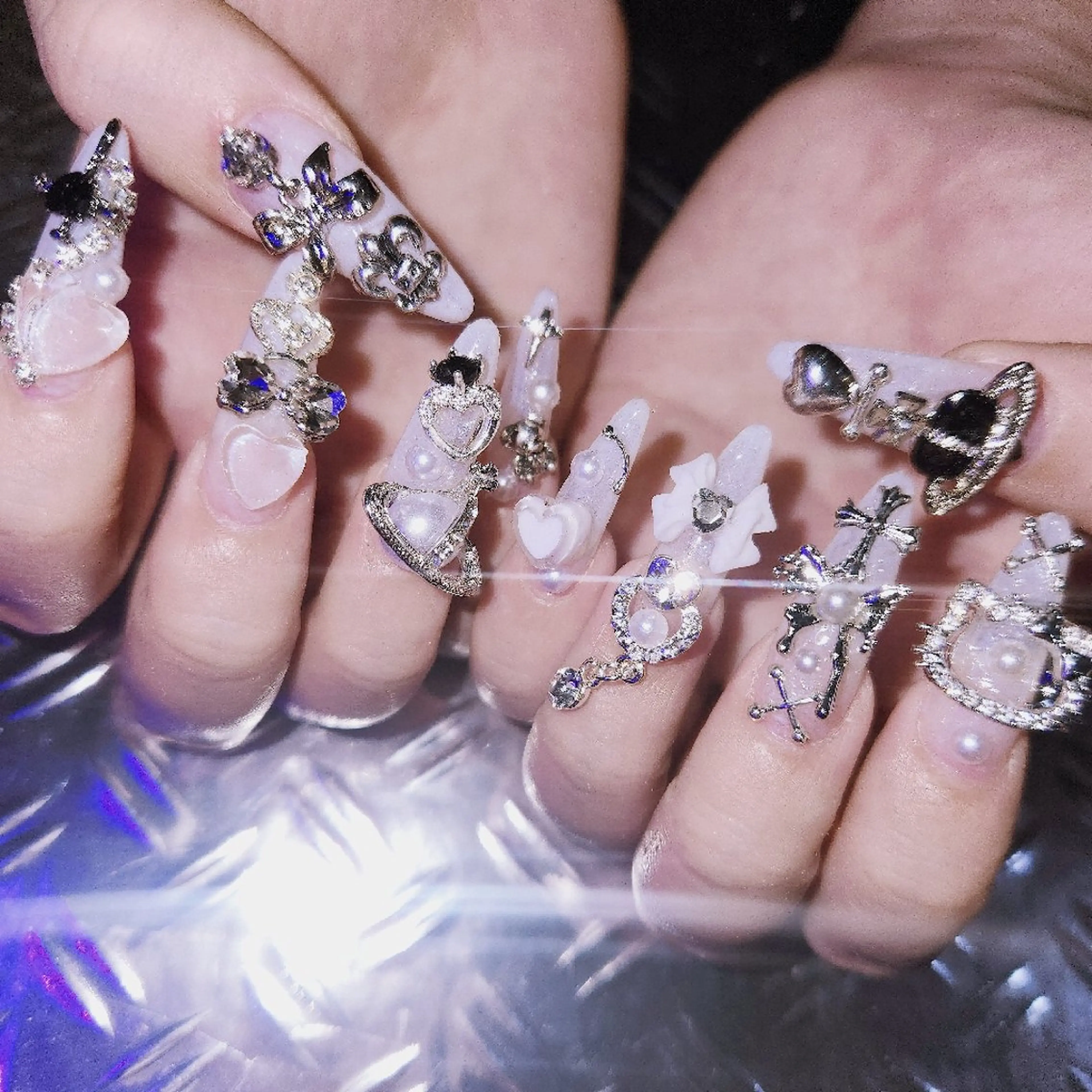 ネイル u n o n a i l 01のネイルデザイン