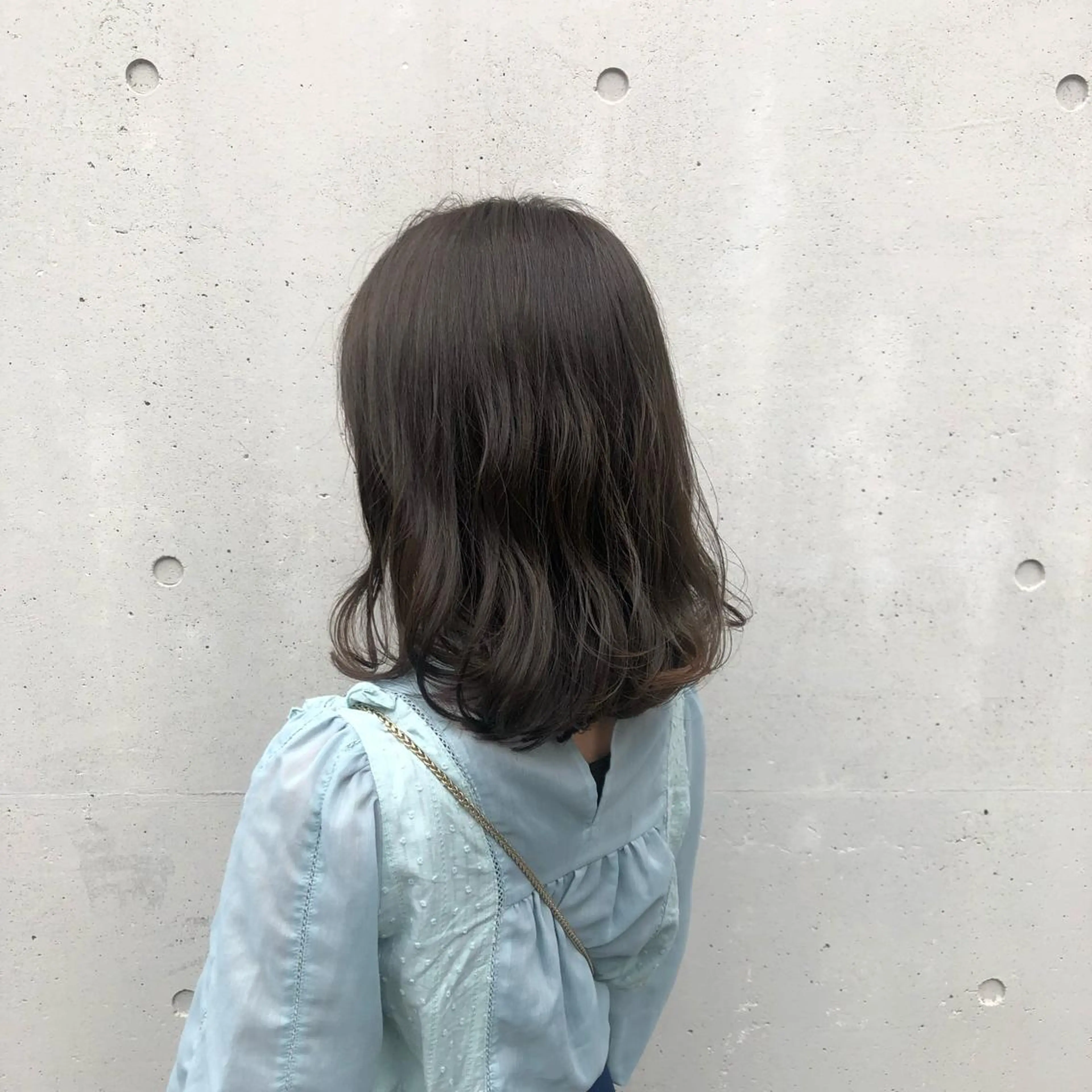 ミディアム カラー ヘアアレンジ 透明感カラー グレージュ カット ヘアカラー トリートメント 酸性縮毛矯正🧴韓国 レイヤー/髪質改善のヘアスタイル