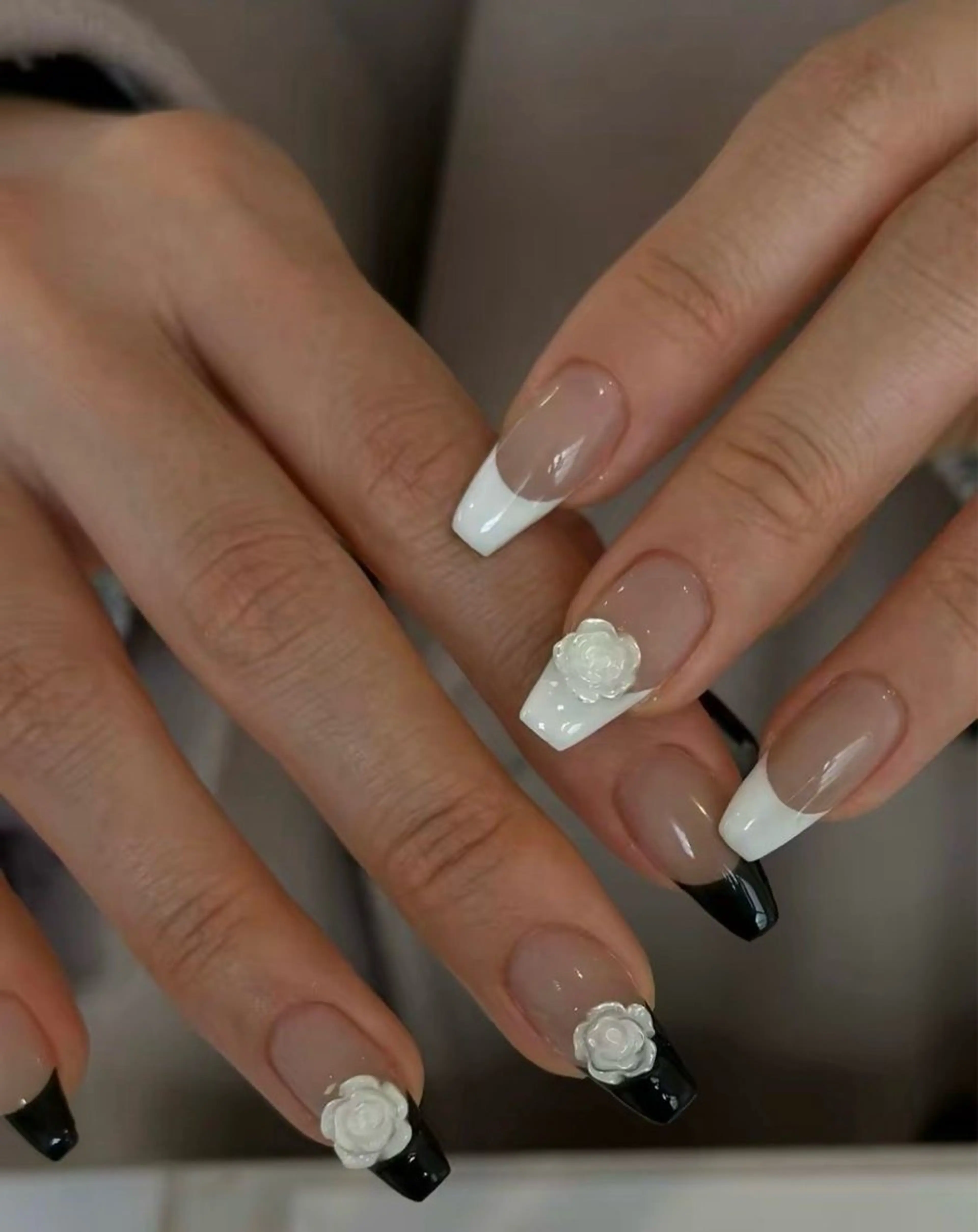 ネイル アートネイル 長さ出し ジェルネイル マグネットネイル ニュアンスネイル ハンドネイル KIM キムのネイルデザイン