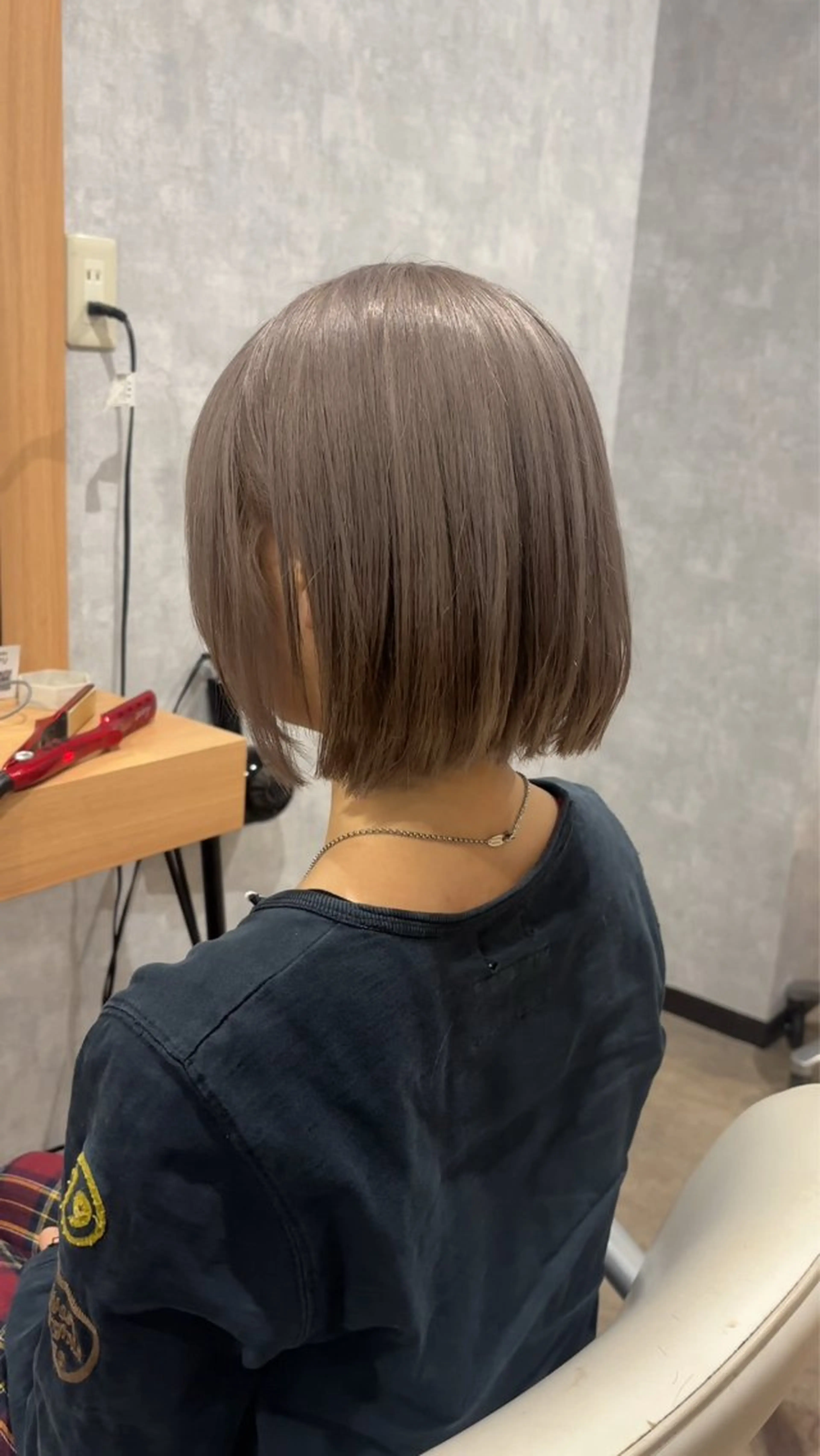 ショート カラー カット ヘアカラー トリートメント 🌐NATSUMI 🌐【寒色カラー】のヘアスタイル