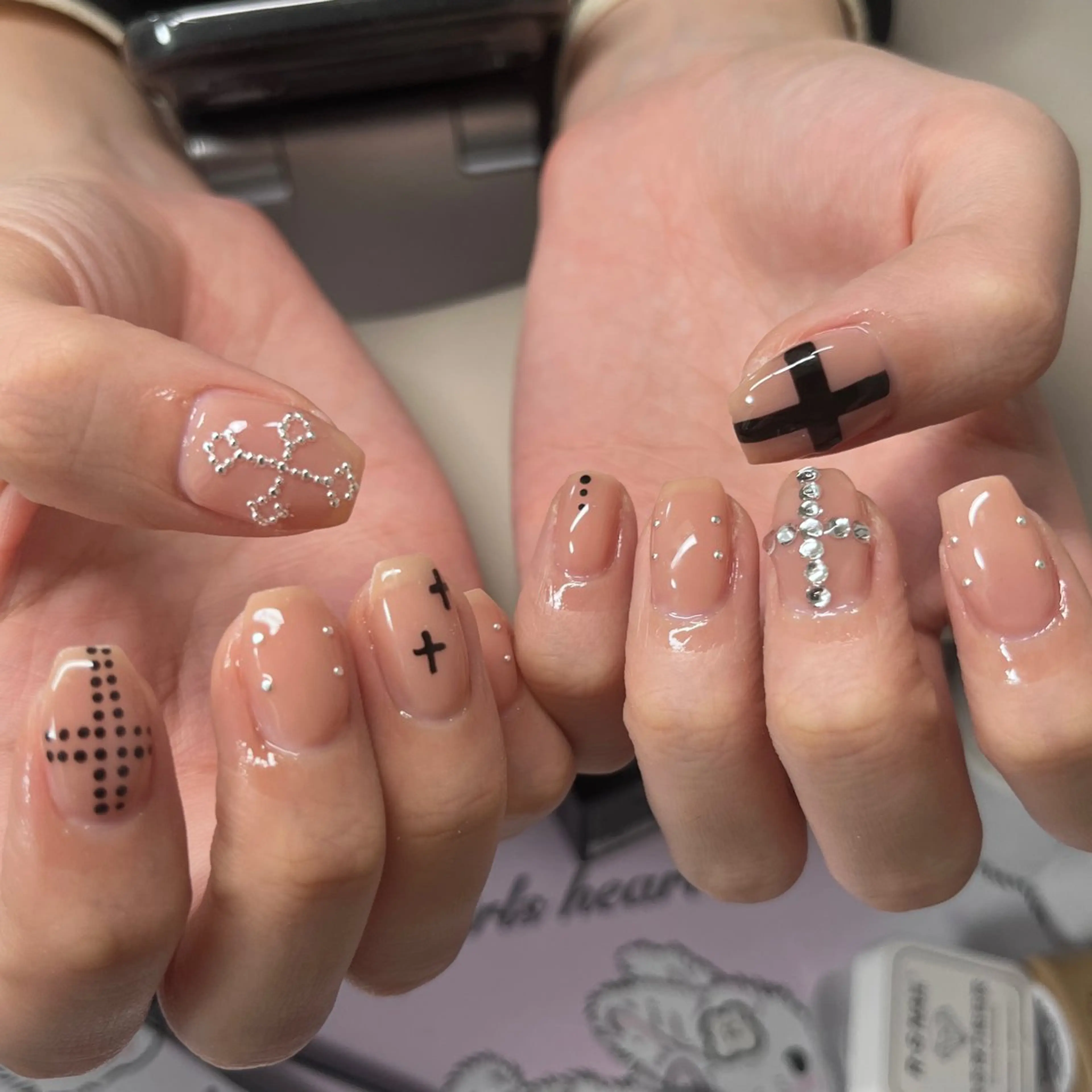 ネイル アートネイル ジェルネイル 韓国ネイル 持ち込み スカルプネイル ハンドネイル はなネイル所属・R_nail xixiのネイルデザイン