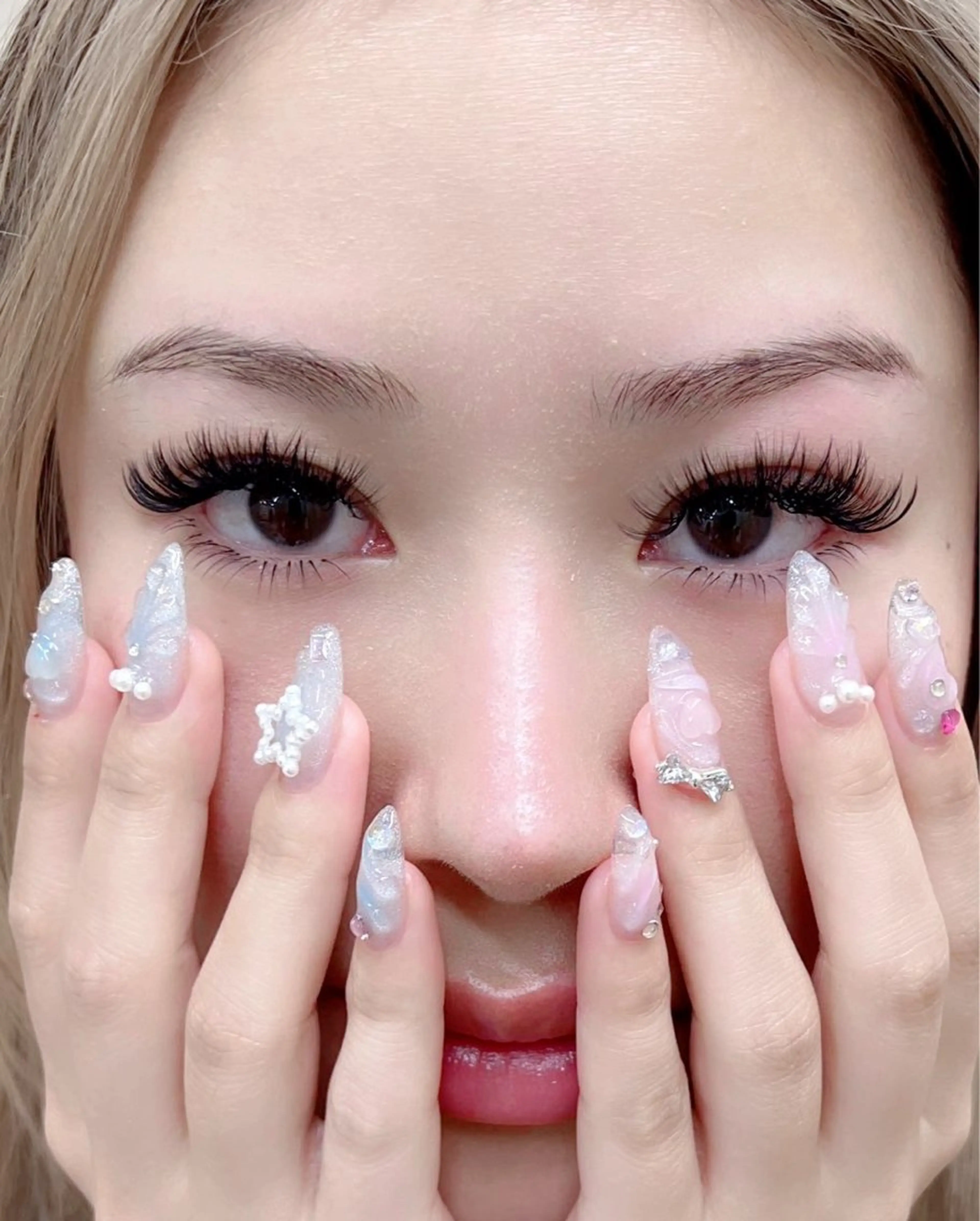 ネイル LEDアイラッシュ ∩_∩アオイのマツエク・マツパデザイン