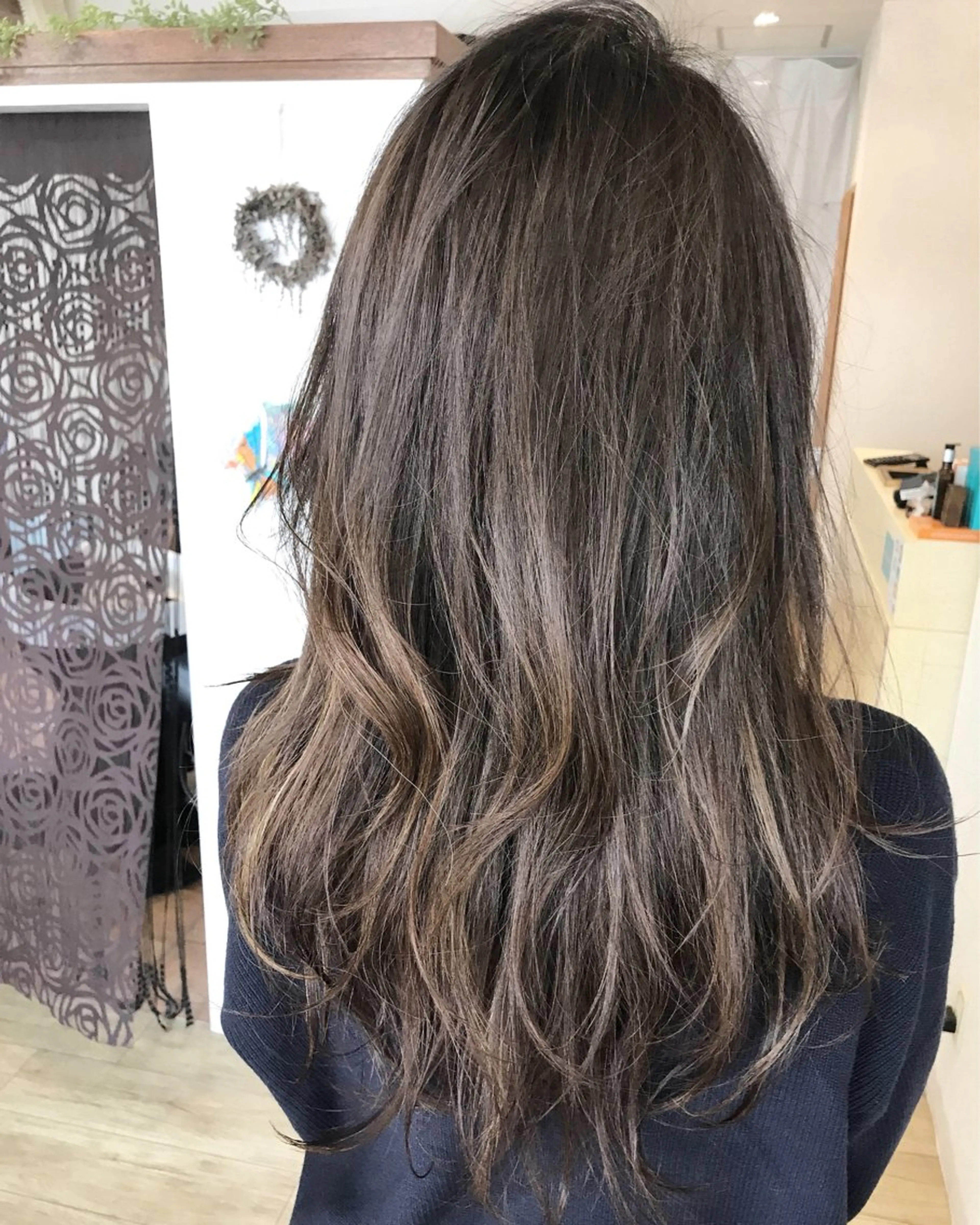 ミディアム カラー ハイライトカラー ハイライト カット ヘアカラー grand juteのヘアスタイル