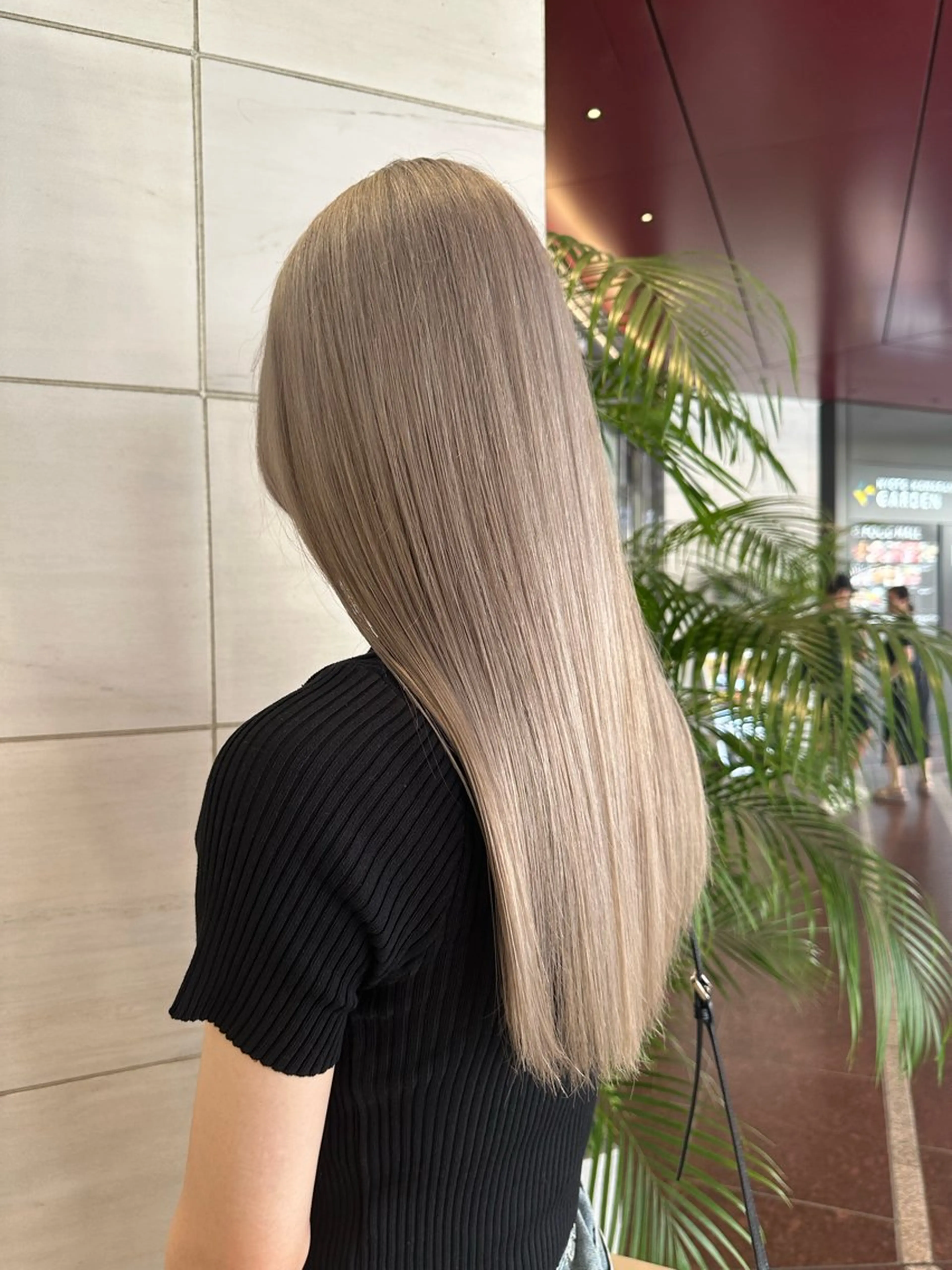 ロング カラー ハイトーン/ブリーチ カラー/SHOGOのヘアスタイル