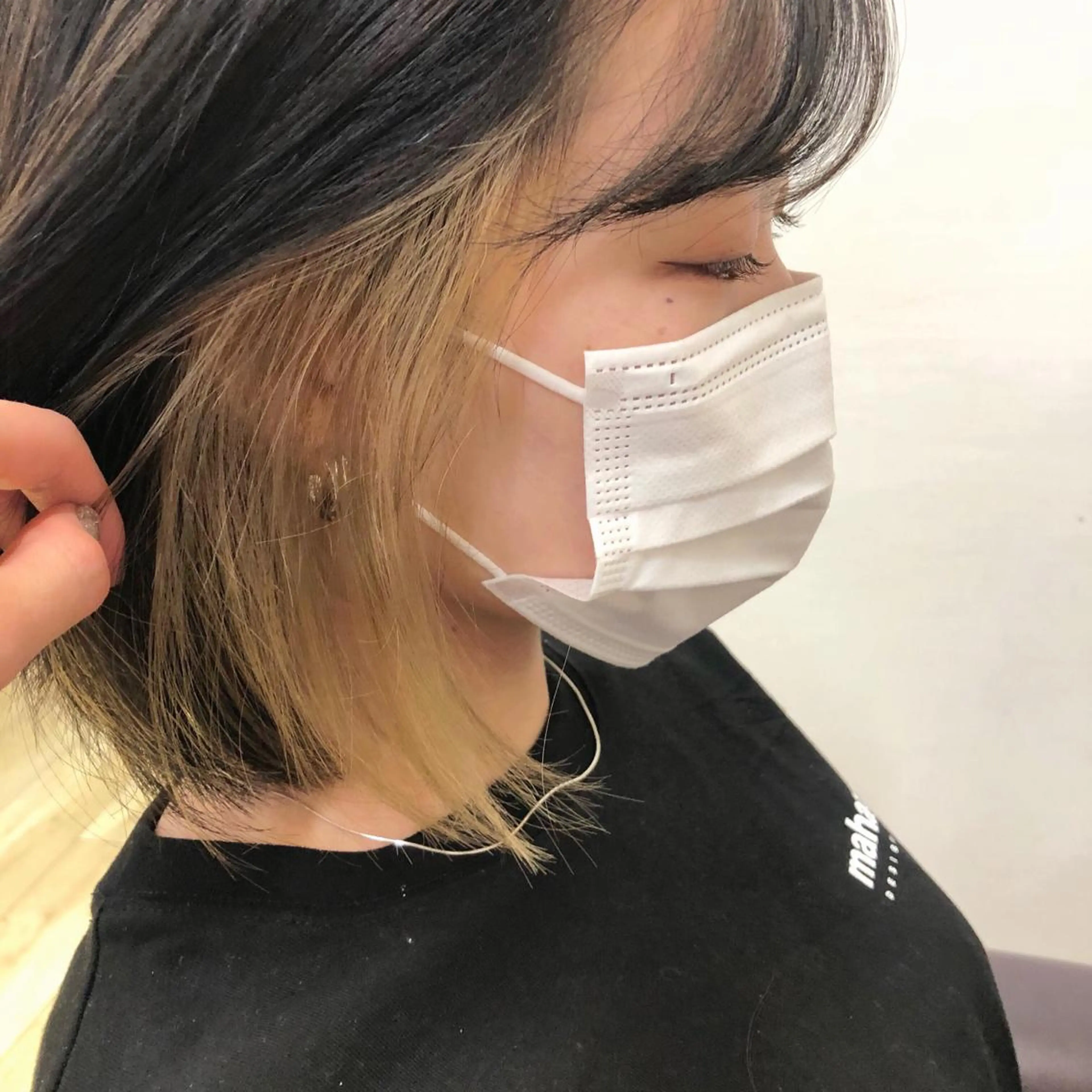 ミディアム カラー イヤリングカラー こだわりカラー🕊️ 坪井美南🌼のマツエク・マツパデザイン