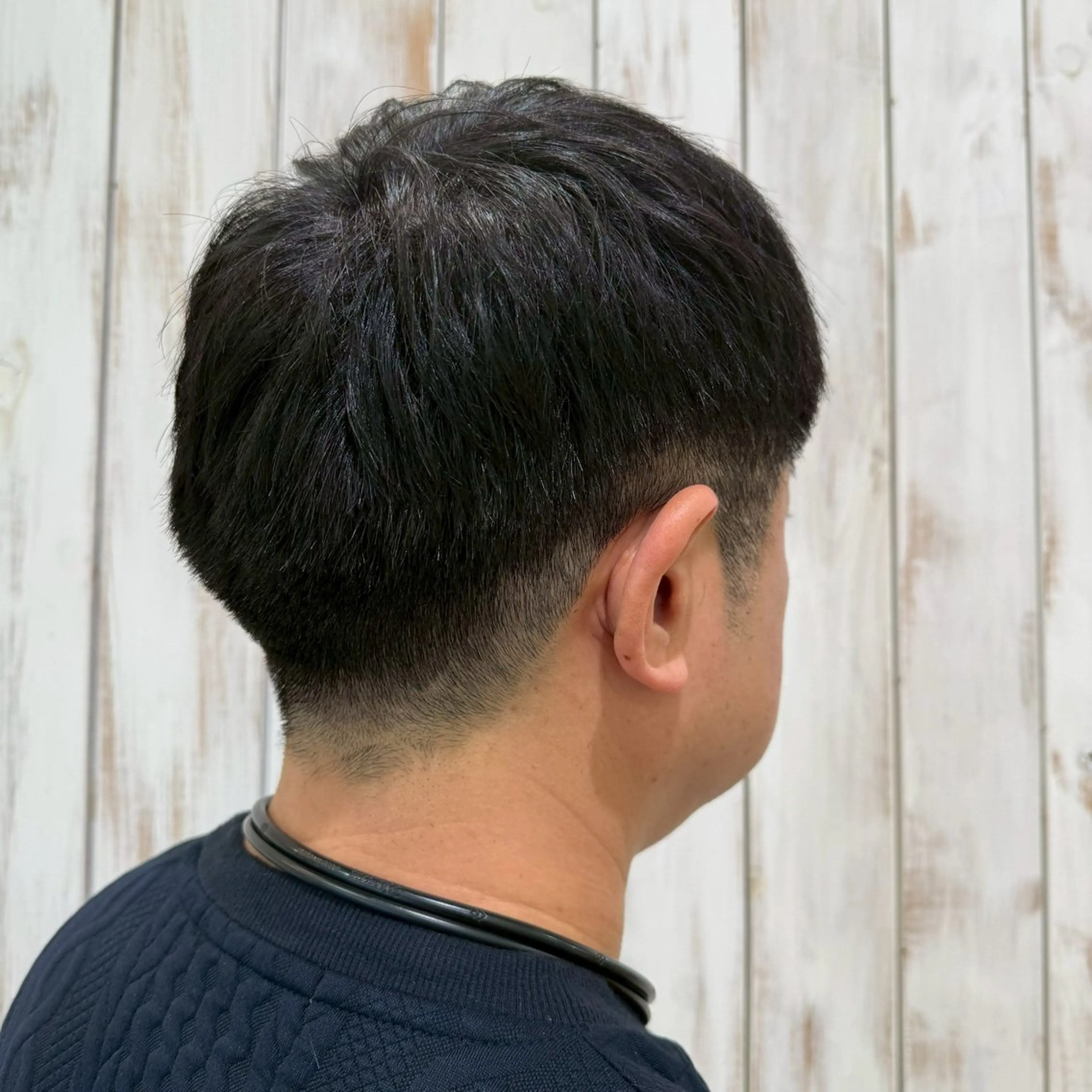 メンズ 刈り上げ カット 野崎 桃実のヘアスタイル